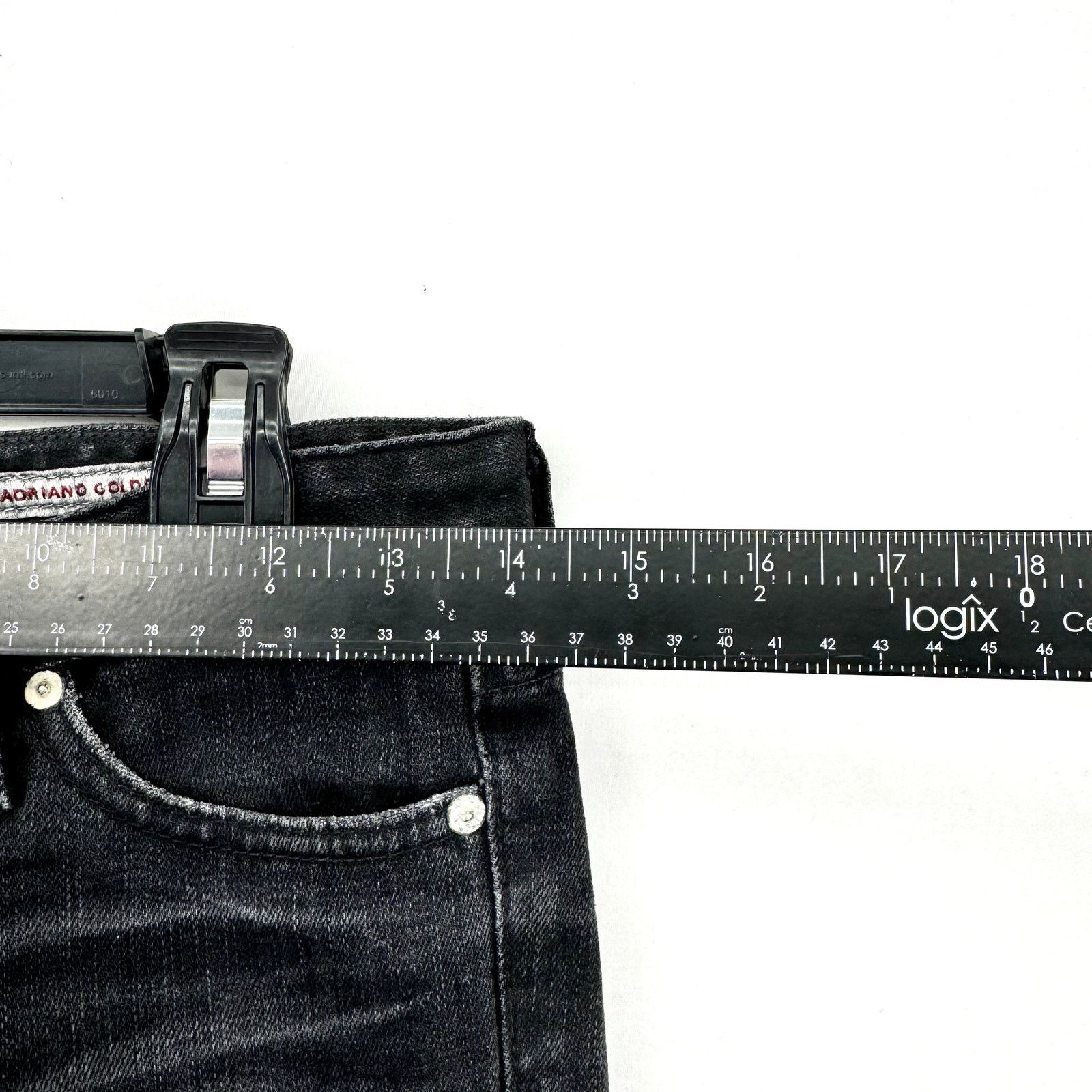 AG Adriano Goldschmied Adriano Goldschmied Skinny Black Cropped Jeans Size 25R Size 25" / US 0 / IT 36 - 6 Thumbnail
