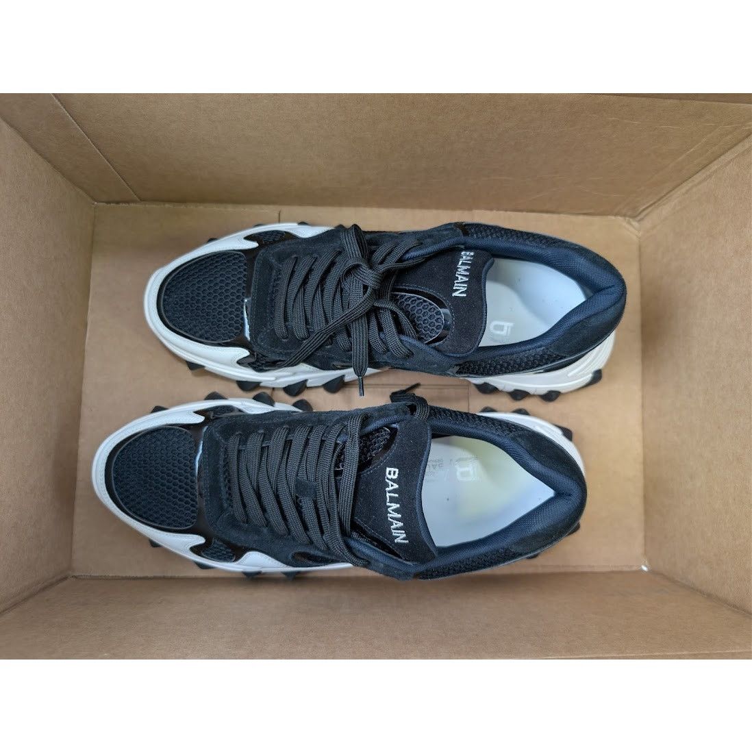 Balmain o1rshd1 Men's B-East Low-Top Sneakers in Black/White Size US 12 / EU 45 - 16 Thumbnail
