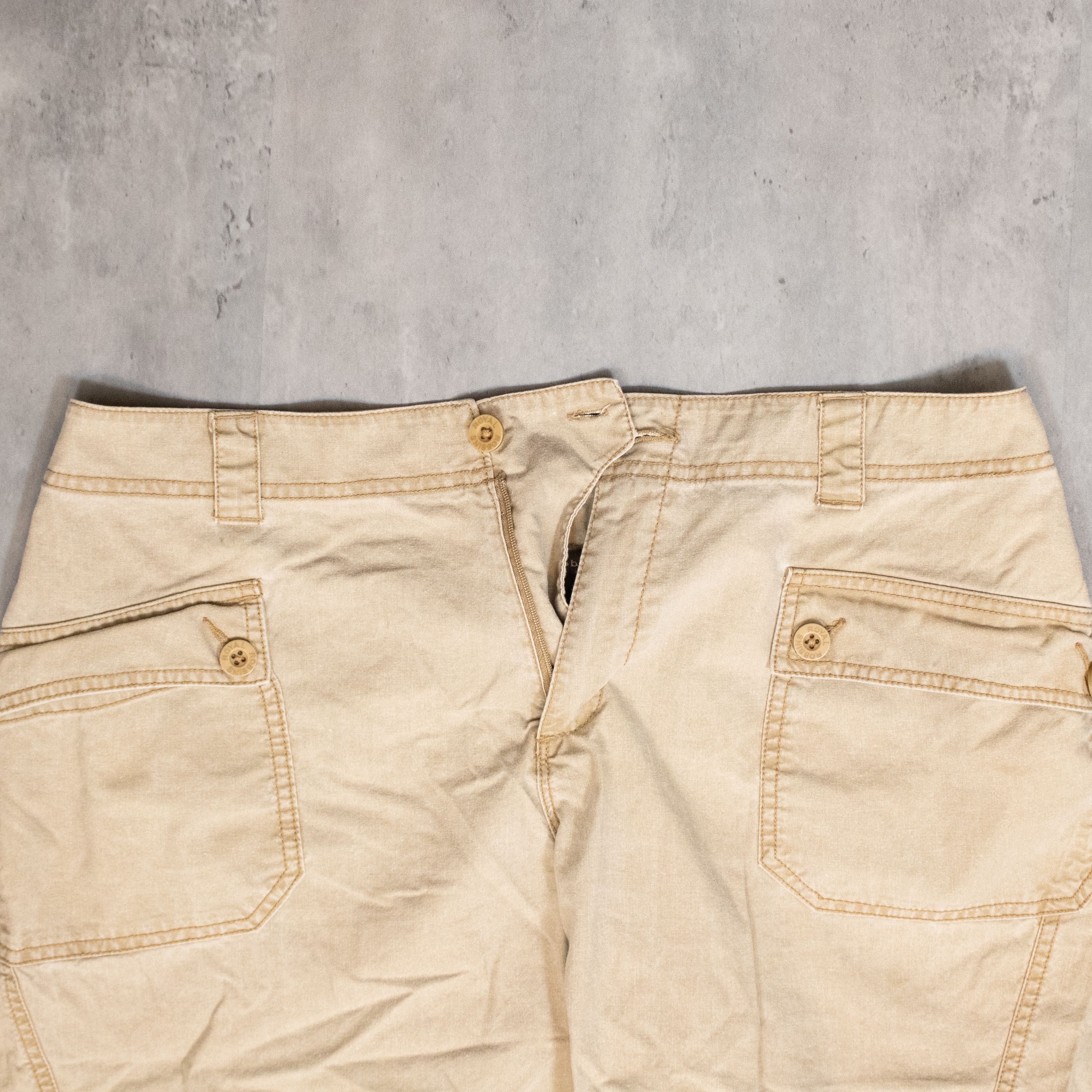 Royal Robbins Y2K 2000s Royal Robbins Front Pocket Baggy Tan Shorts Size US 35 - 11 Thumbnail
