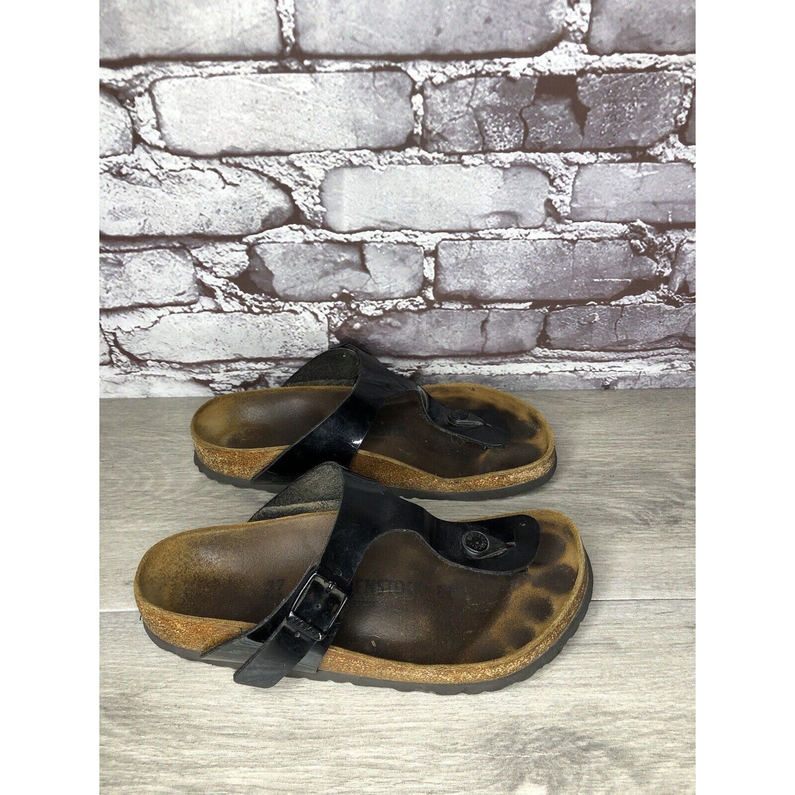 Birkenstock Birkenstock Gizeh Black Patent Leather Cork Strap Sandals Wo Size US 6.5 / IT 36.5 - 15 Thumbnail
