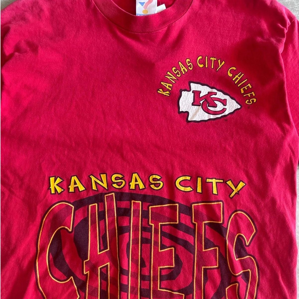 Vintage 90s Vintage Kansas City Chiefs Hypnosis Red T Shirt Size L Size US L / EU 52-54 / 3 - 2 Thumbnail