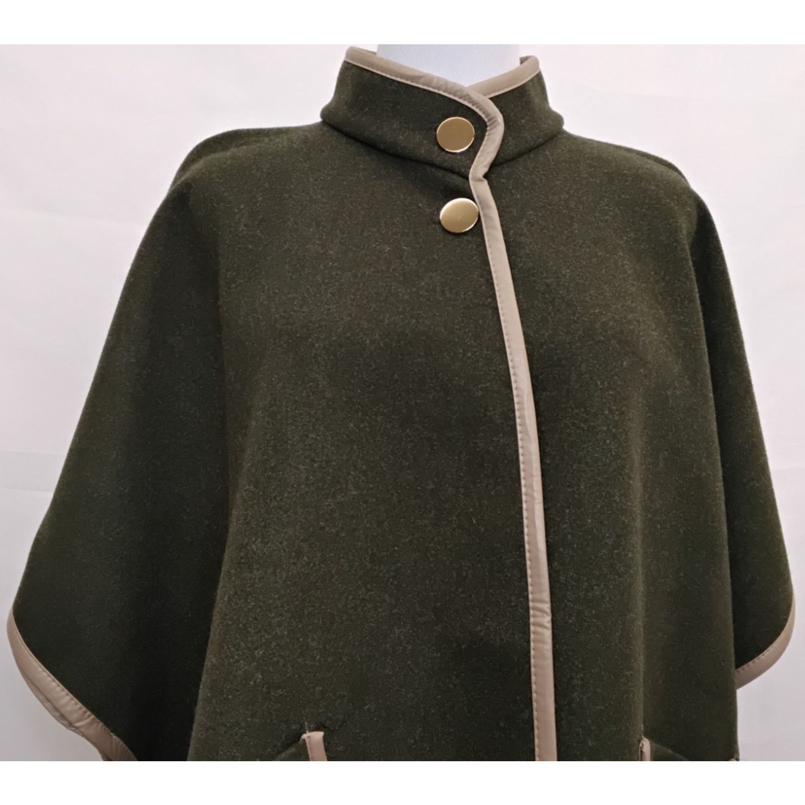 Other Rachel Zoe Poncho Cape One Size Green Olive Tan Trim NWT Size L / US 10 / IT 46 - 5 Thumbnail