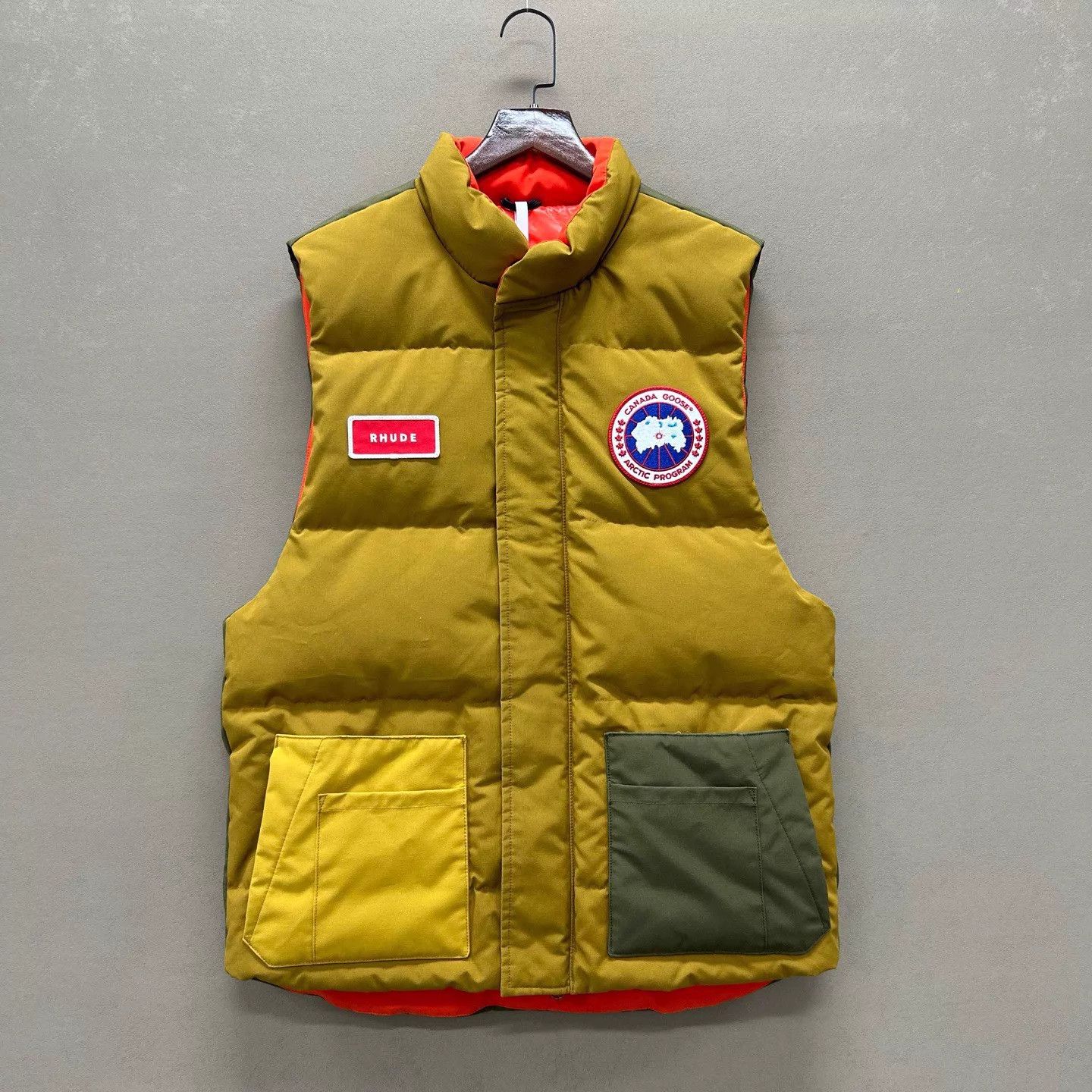 Canada Goose Canada Goose x RHUDE x NBA 99 Colorblocked Down Vest S Size US S / EU 44-46 / 1 - 1 Thumbnail