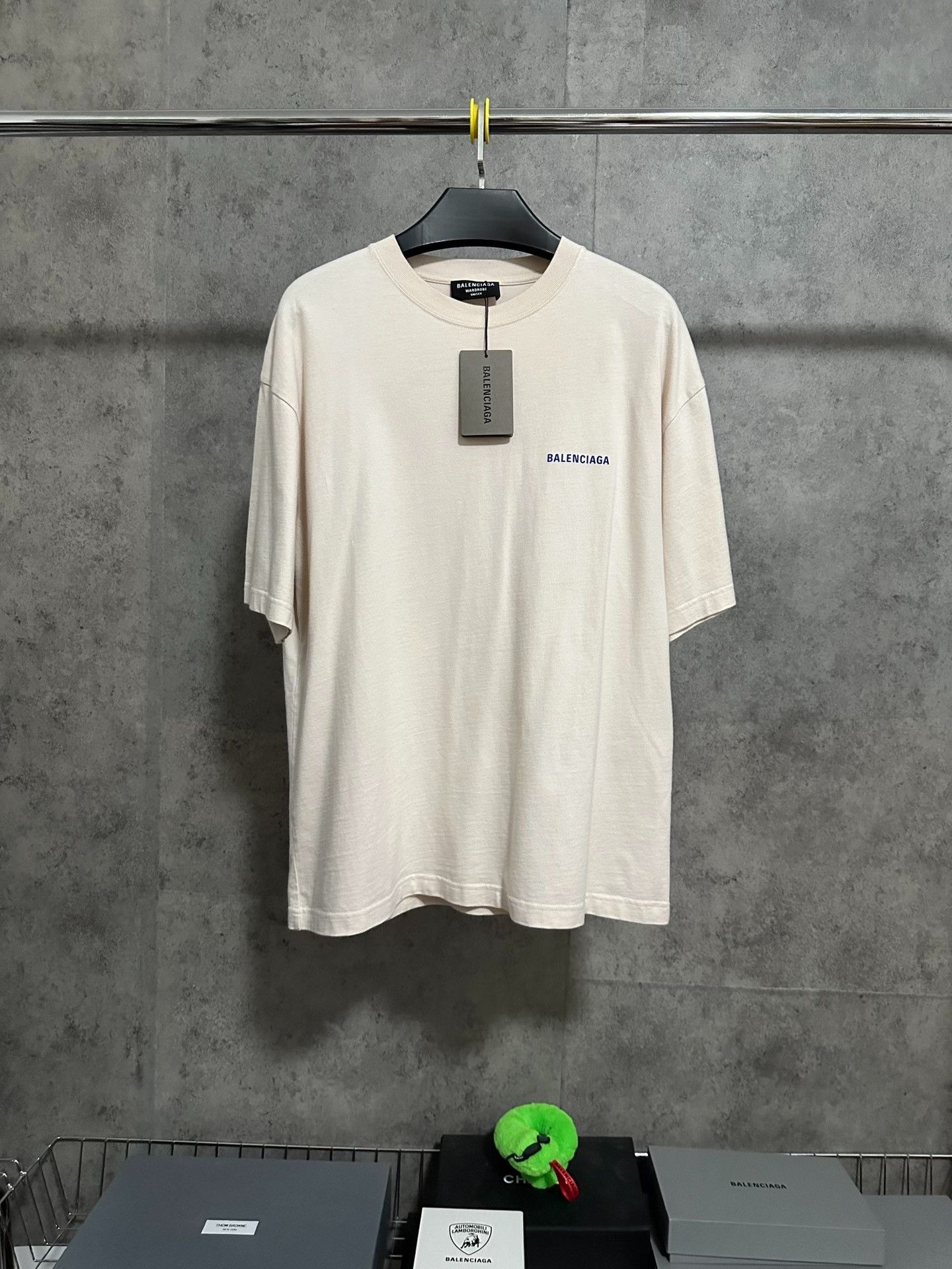 Balenciaga Balenciaga Logo Print T-Shirt Size L Size US L / EU 52-54 / 3 - 1 Thumbnail