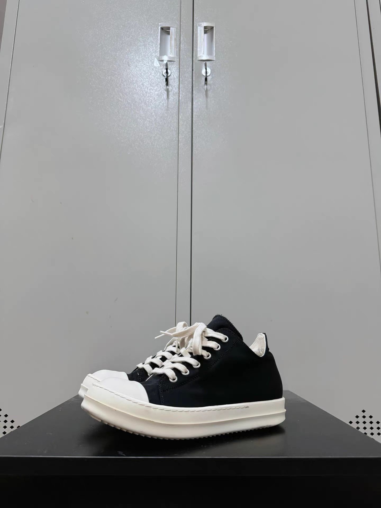 Rick Owens Drkshdw Rick Owens Drkshdw low-top Converse sneakers Size US 6.5 / IT 36.5 - 1 Thumbnail