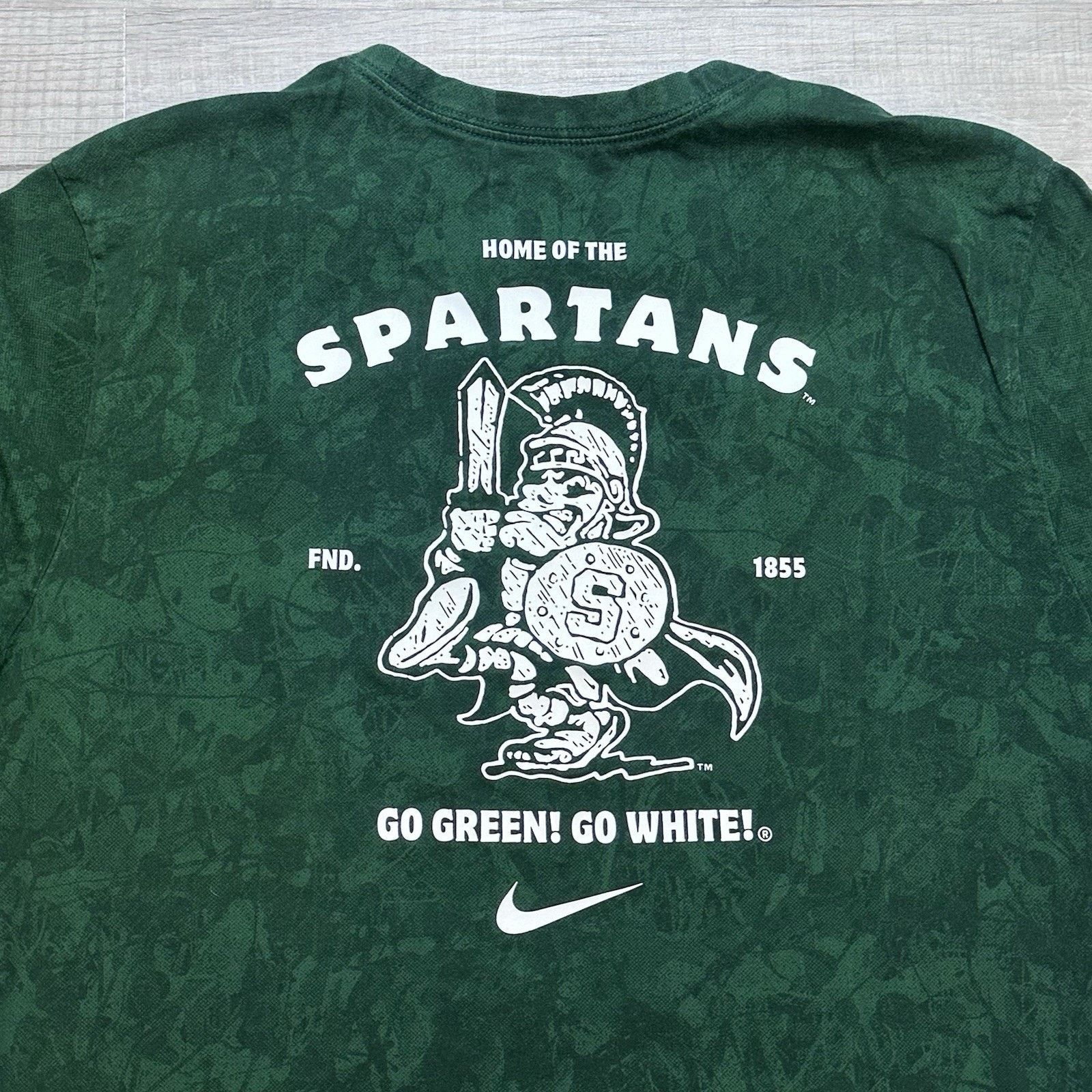 Nike Michigan State Spartans Shirt Mens L Green Camo Nike Sparty Size US L / EU 52-54 / 3 - 9 Thumbnail