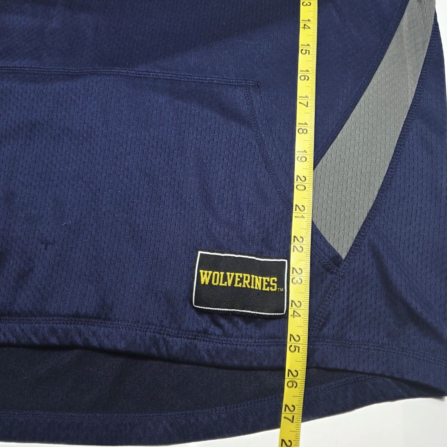 NCAA Michigan Wolverines Athletic Sweatshirt Mens Large Pullover Section 101 NCAA Size US L / EU 52-54 / 3 - 4 Thumbnail