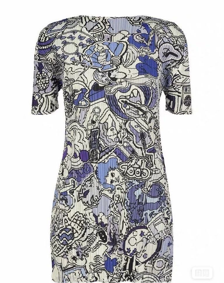 Issey Miyake Blue graffiti top