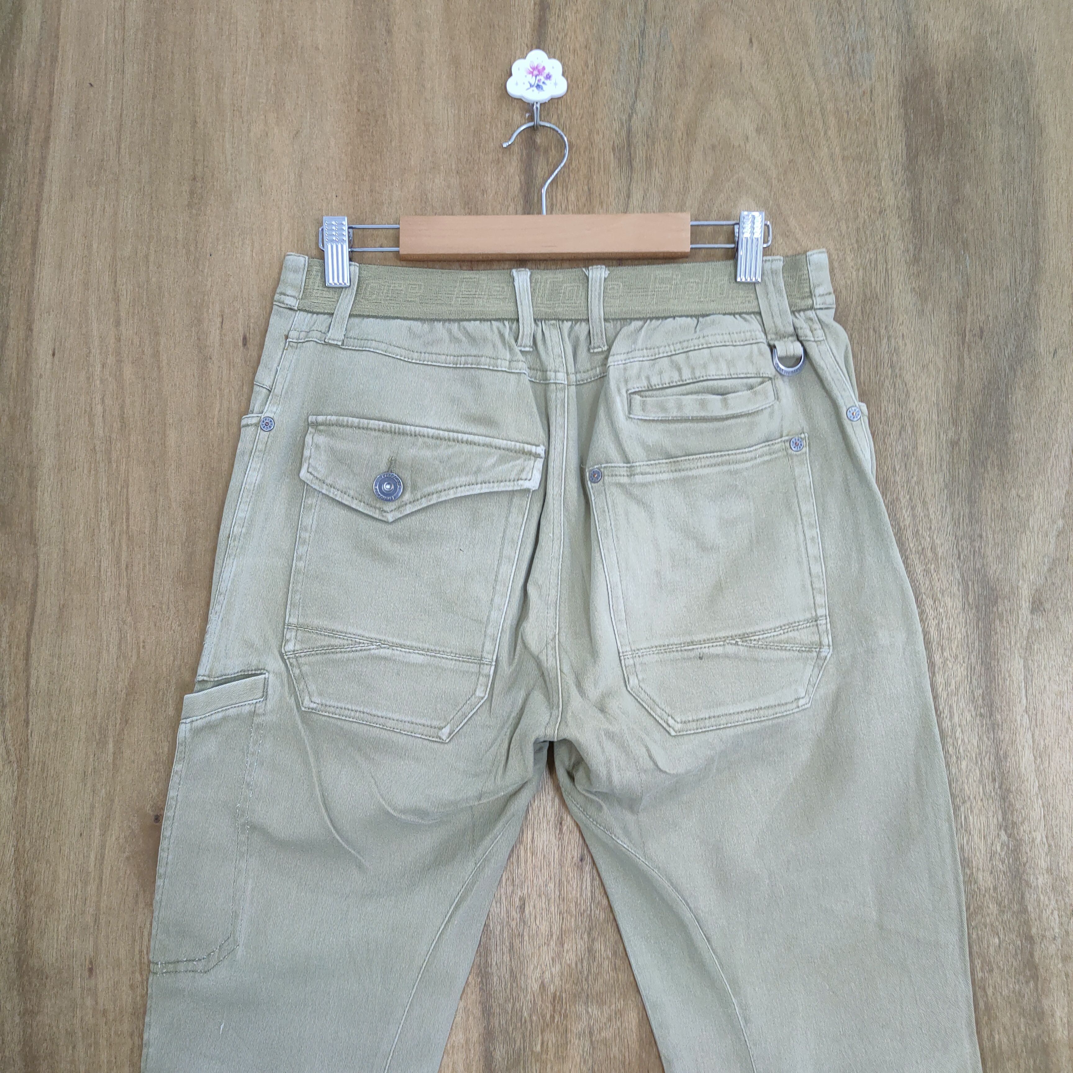 Japanese Brand JAPANESE BRAND DISTRESSED KNEE CARGO PANTS Size US 30 / EU 46 - 8 Thumbnail