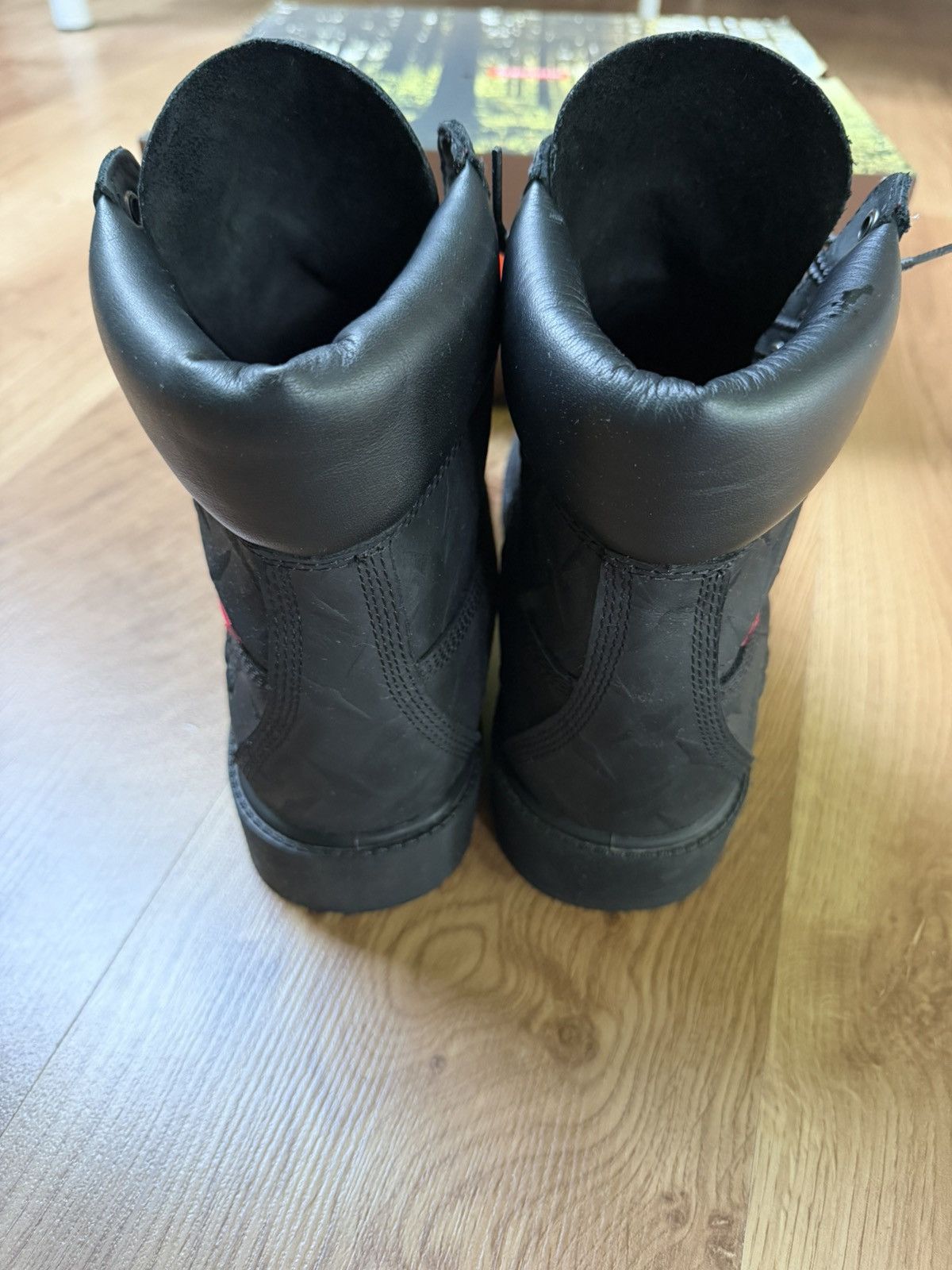 Supreme × Timberland Supreme x Timberland Diamond plated fw26 Size US 8.5 / EU 41-42 - 3 Thumbnail