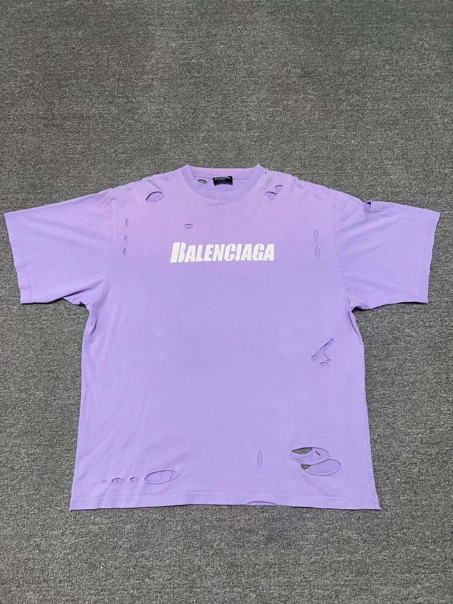 Balenciaga Balenciaga Distressed White T-Shirt m Men Size US M / EU 48-50 / 2 - 1 Thumbnail