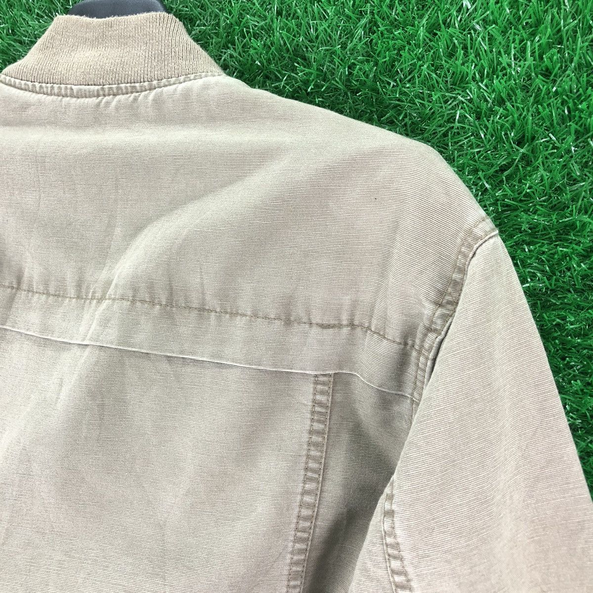 Uniqlo Vintage Y2K Uniqlo Bomber Jacket Style All Nude Size US L / EU 52-54 / 3 - 5 Thumbnail