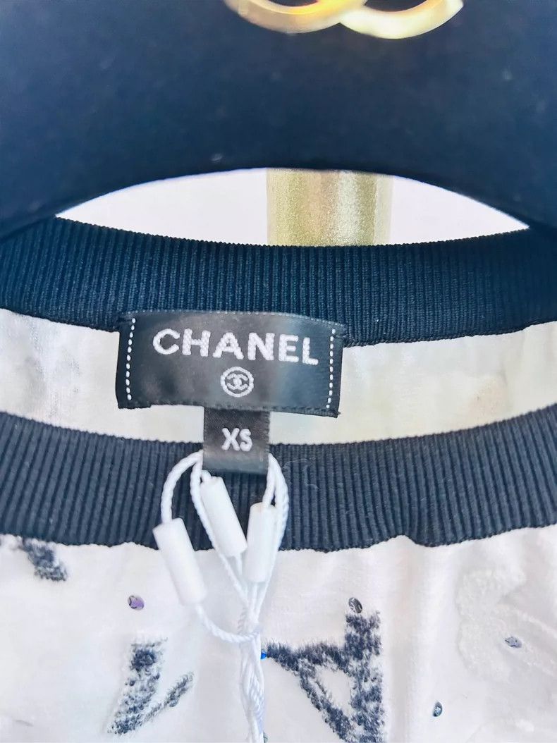 Chanel Chanel 22 camellia letter vest Size XS / US 0-2 / IT 36-38 - 2 Thumbnail