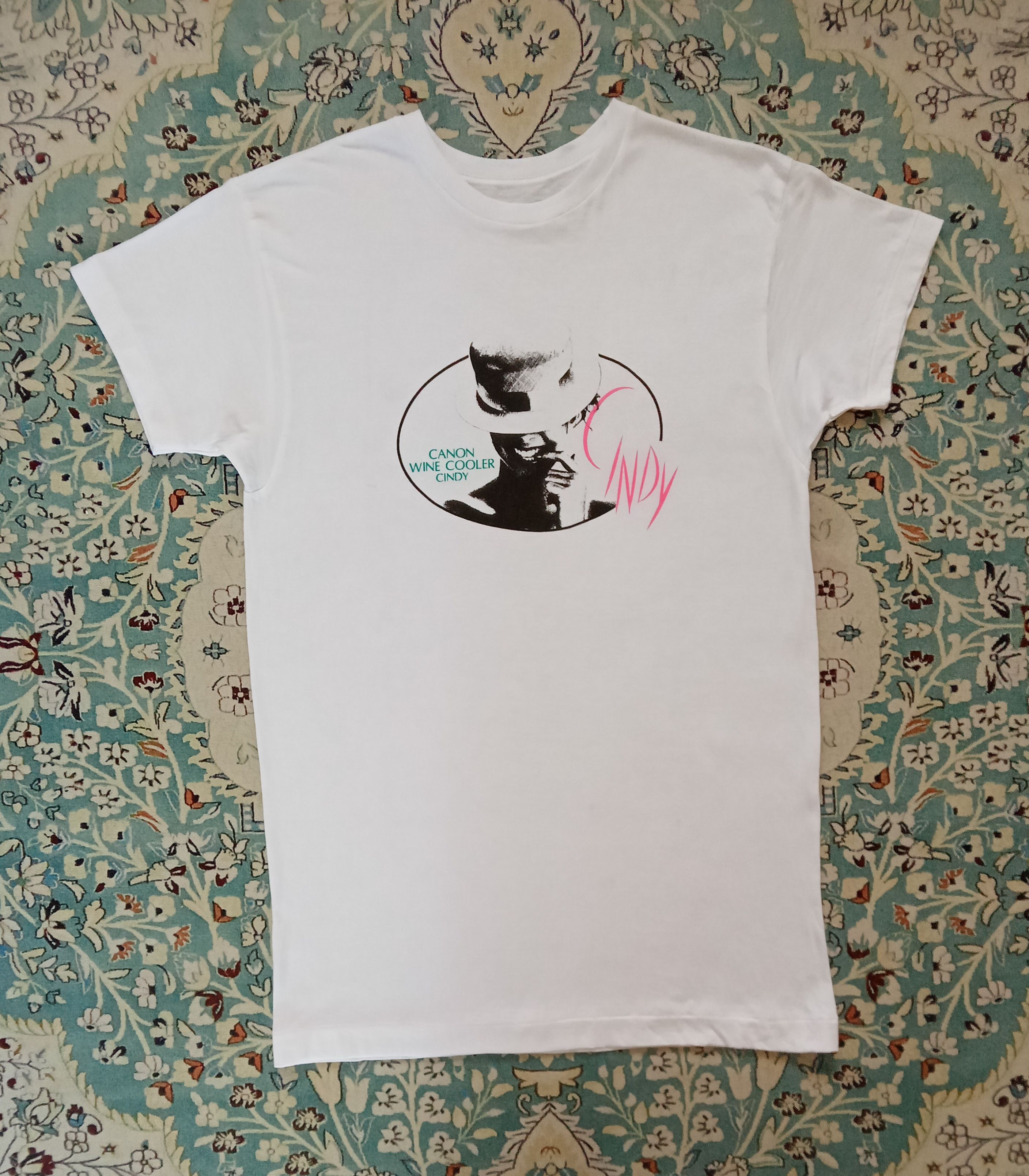 Vintage Vintage Canon Wine Cooler Cindy Rare T Shirt Size XS / US 0-2 / IT 36-38 - 2 Thumbnail
