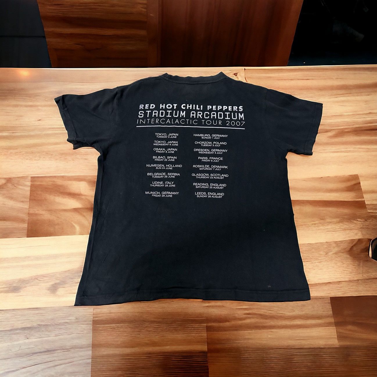 Band Tees × Vintage Vintage 2007 RHCP Atmosphere Japan Tour Tee Small Size US S / EU 44-46 / 1 - 7 Thumbnail