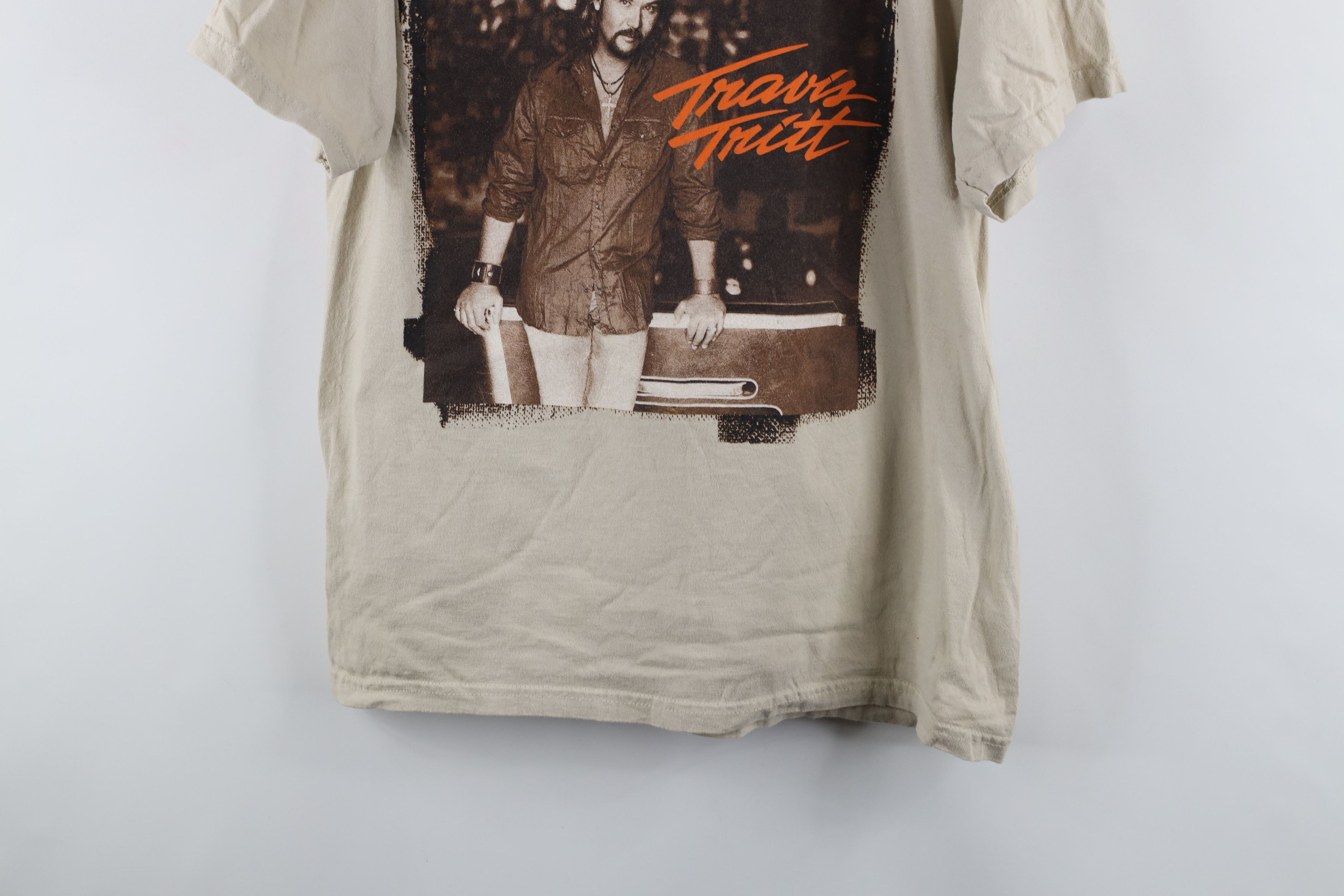 Vintage Vintage Tonk History 2004 Travis Tritt Band Tour T-Shirt Size US L / EU 52-54 / 3 - 3 Thumbnail