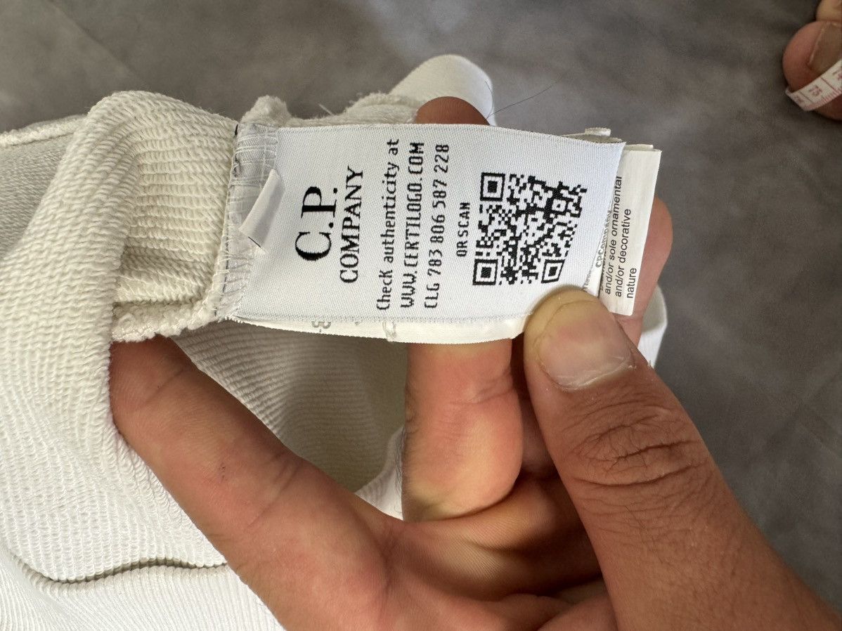 C.P. Company C.P. Company White Sweatshirt – Size S Size US S / EU 44-46 / 1 - 11 Thumbnail