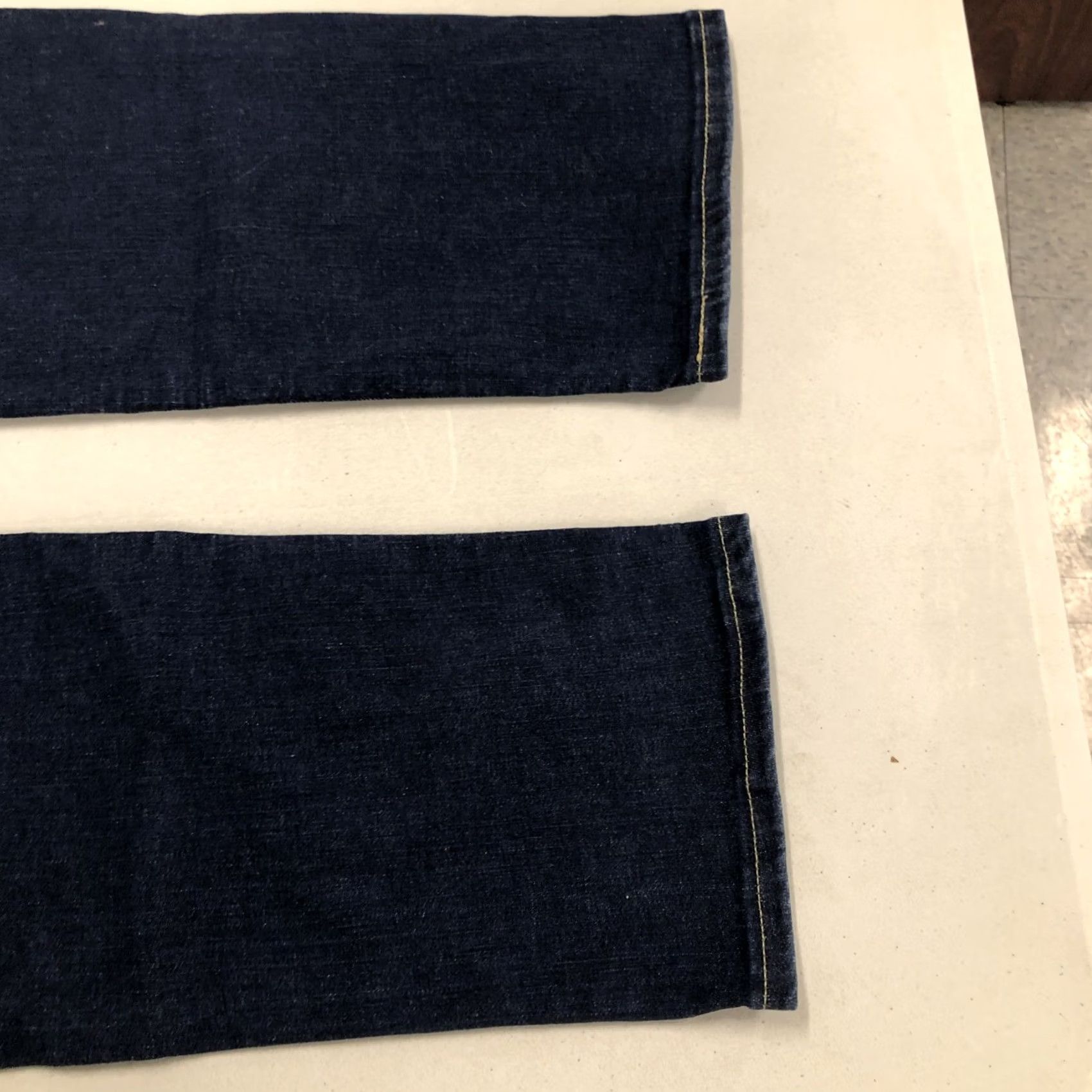 Levi's Levi’s Signature Mens Jeans 35 x 28.5 Mid Rise Skinny Dark Wash Denim 5-Pocket Zip Slim Blue Mens Regular Size M Size US 31 - 6 Thumbnail