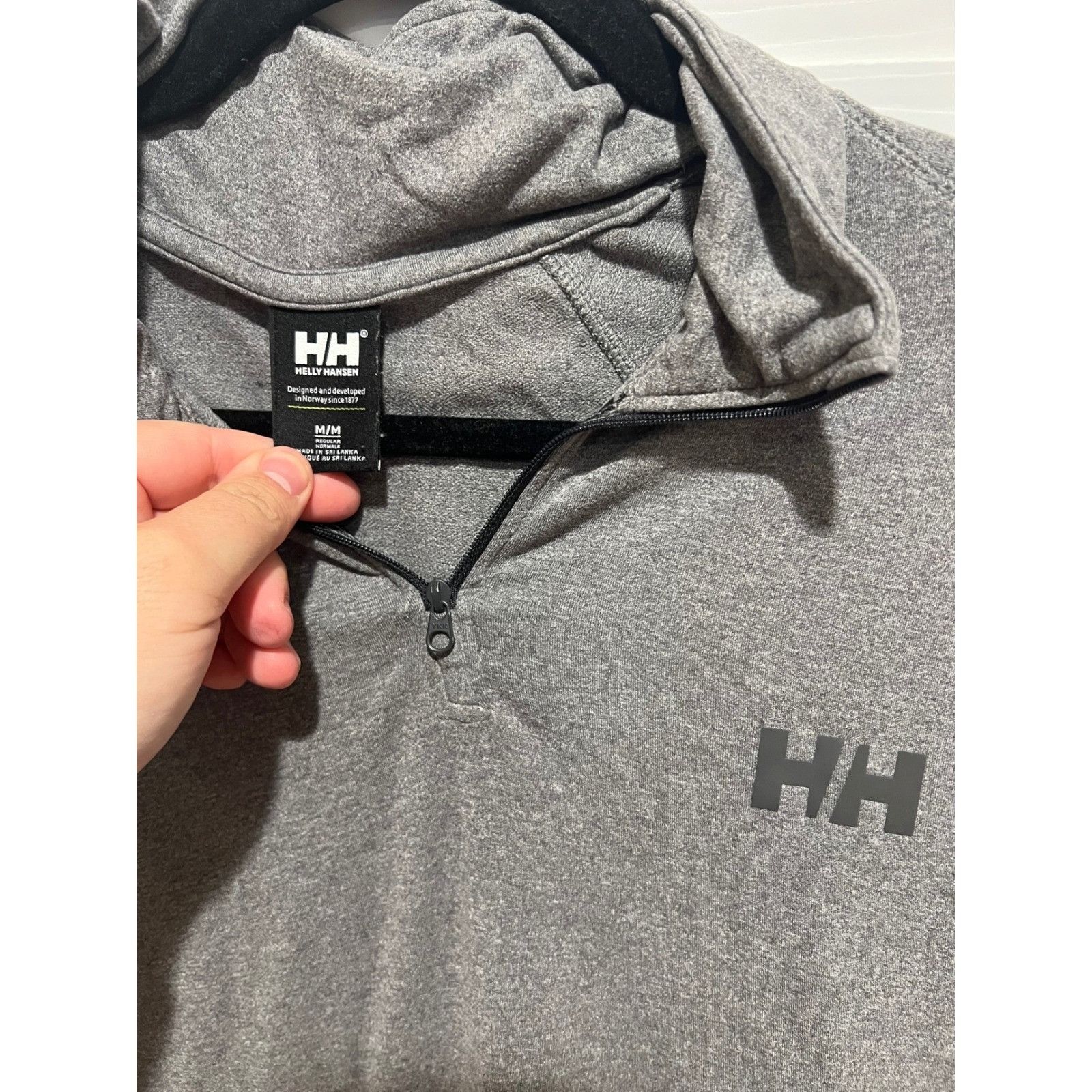 Helly Hansen Helly Hansen Mens Long Sleeve 1/4 Zip Pullover Gray Athletic Size US M / EU 48-50 / 2 - 3 Thumbnail