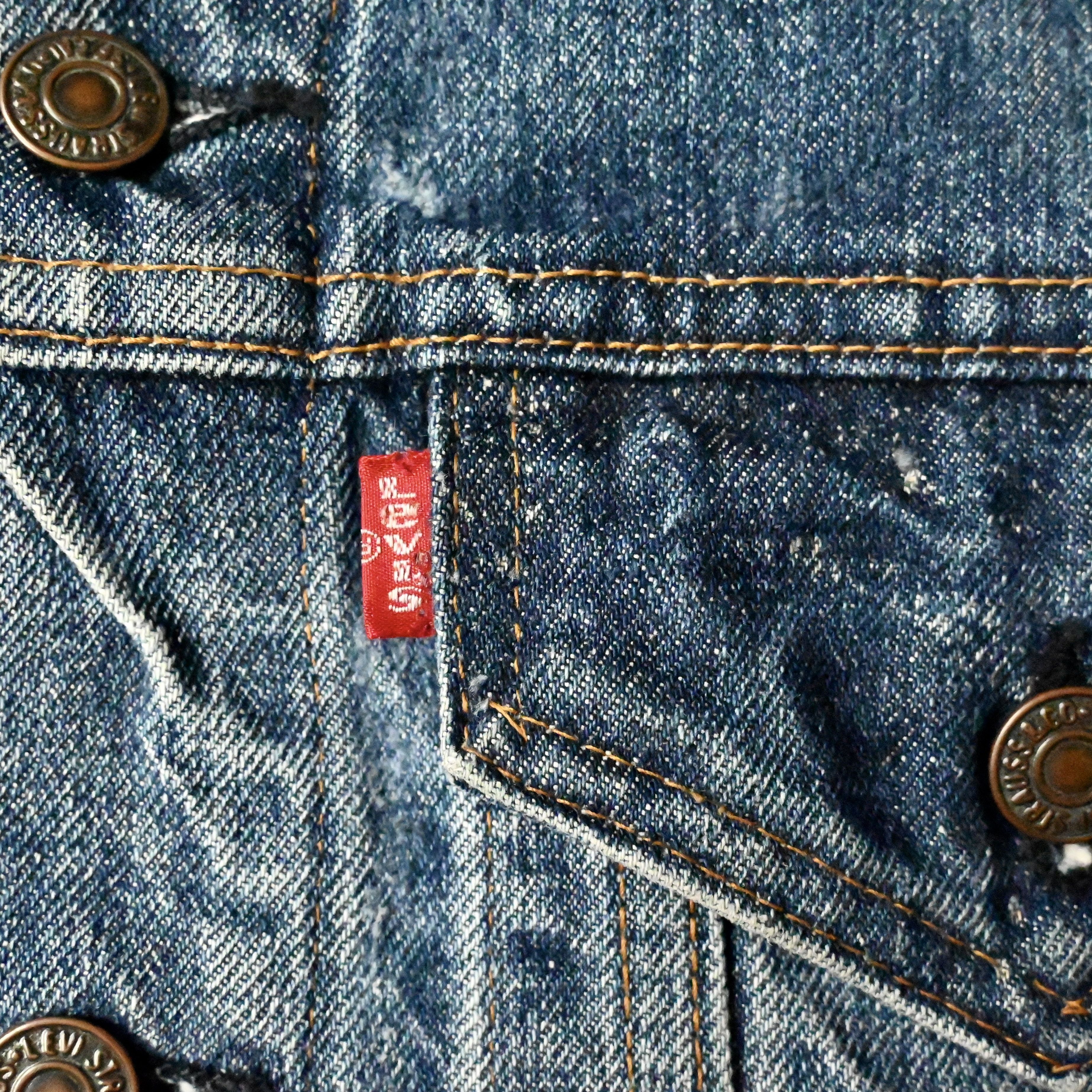 Levi's Vintage 1970s Levi's 70505 denim trucker jacket, small "e" Size US S / EU 44-46 / 1 - 6 Thumbnail