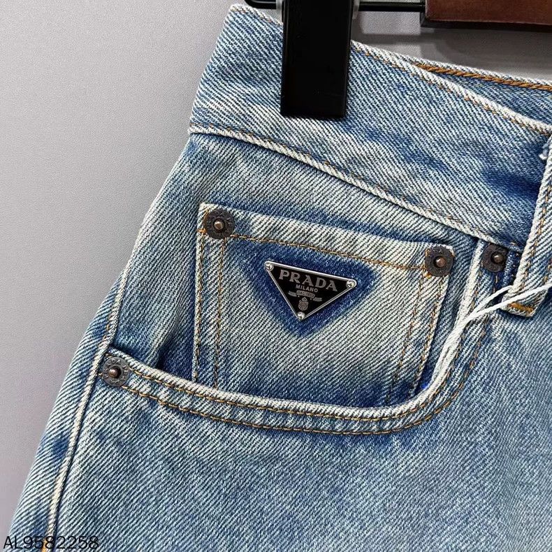 Prada Prada Pocket logo denim shorts 2504-Nextarrow Size US 30 / EU 46 - 6 Thumbnail