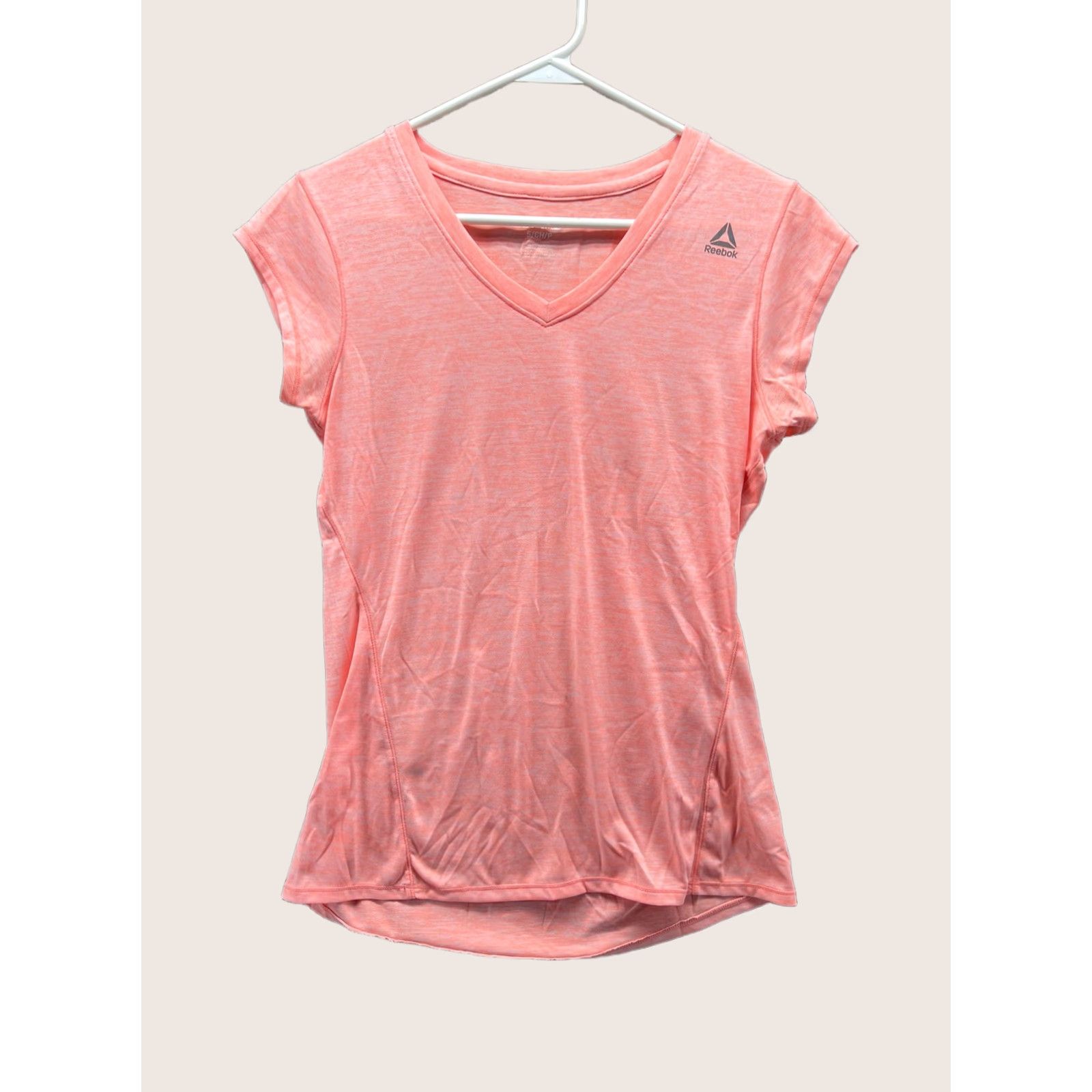 Reebok Reebok shirt Womens Small Pink V Neck Cap Sleeve Lightweight athletic top Size S / US 4 / IT 40 - 1 Thumbnail