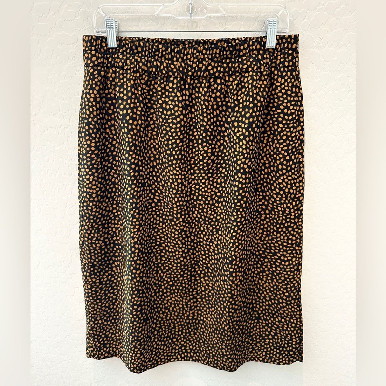 J.Crew J.CREW | Black Gold Polka Dot Classic Side Slit Midi Skirt Size 30" / US 8 / IT 44 - 1 Thumbnail