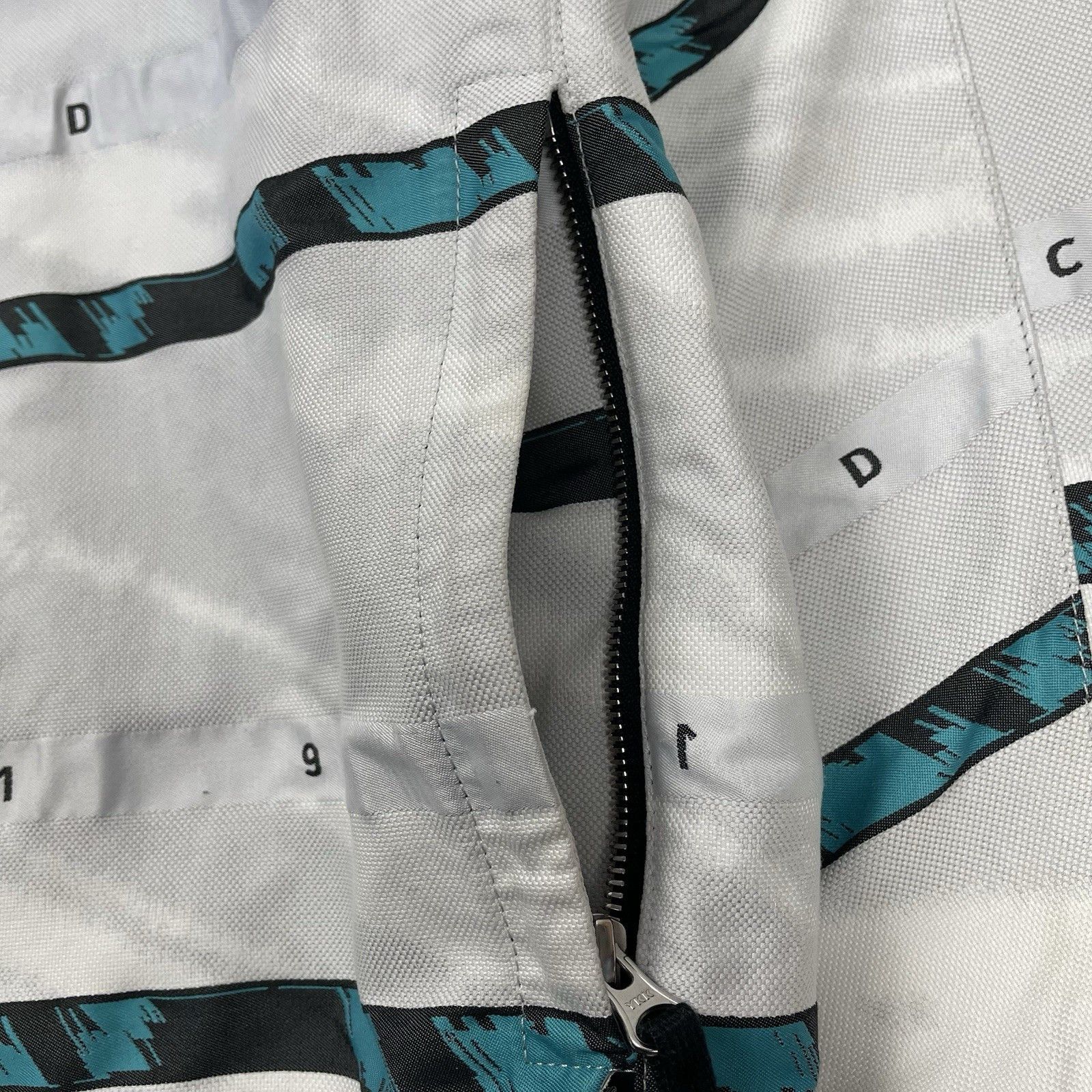 Stone Island Shadow Project Stone Island Shadow Project DPM Chine Jacquard M Size US M / EU 48-50 / 2 - 7 Thumbnail