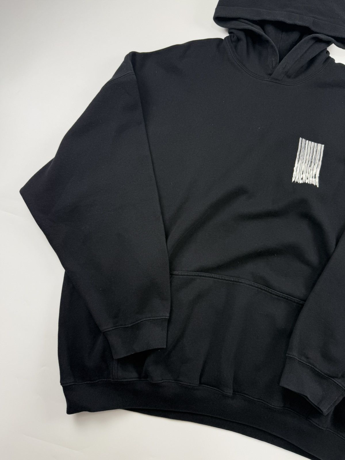 Balenciaga Balenciaga Oversized Barcode Hoodie Size US S / EU 44-46 / 1 - 3 Thumbnail