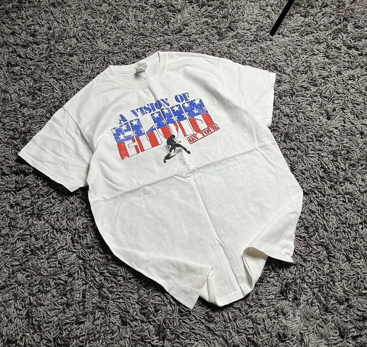 Gildan Elvis Presley Tribute Tour Tee American Flag Graphic Size US M / EU 48-50 / 2 - 1 Thumbnail
