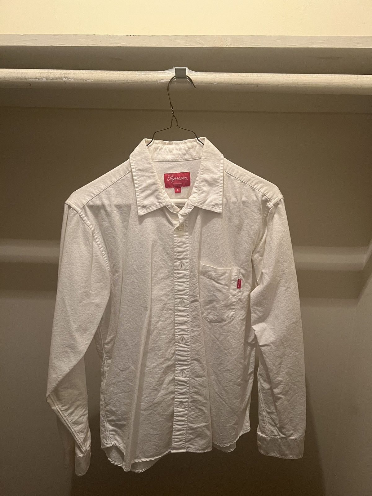 Supreme Supreme White Button Up Small Box Logo Size US S / EU 44-46 / 1 - 1 Thumbnail