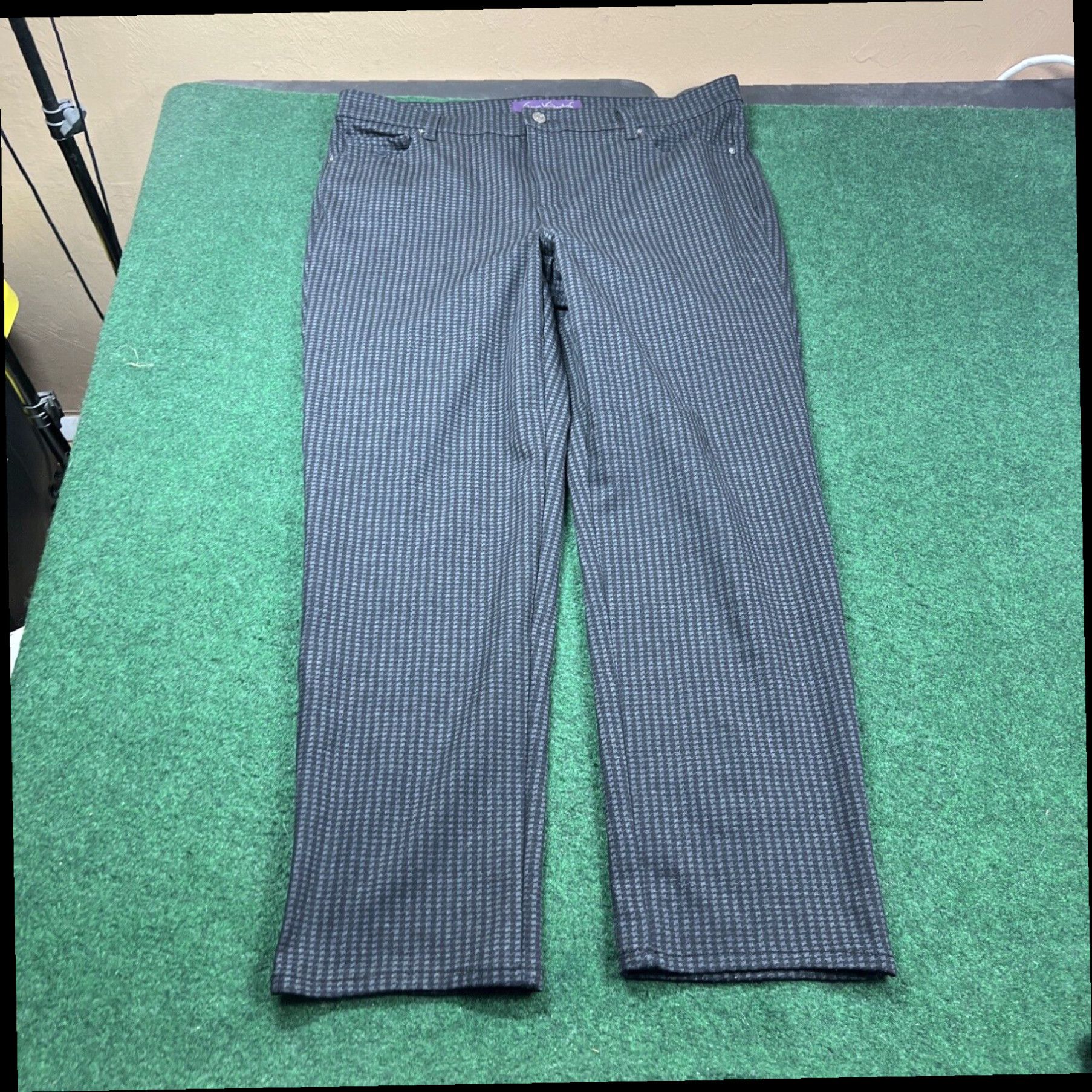 Gloria Vanderbilt Gloria Vanderbilt Women's Size 16W Checkered Pants 38x29 Size 38" / US 16 / IT 52 - 1 Thumbnail
