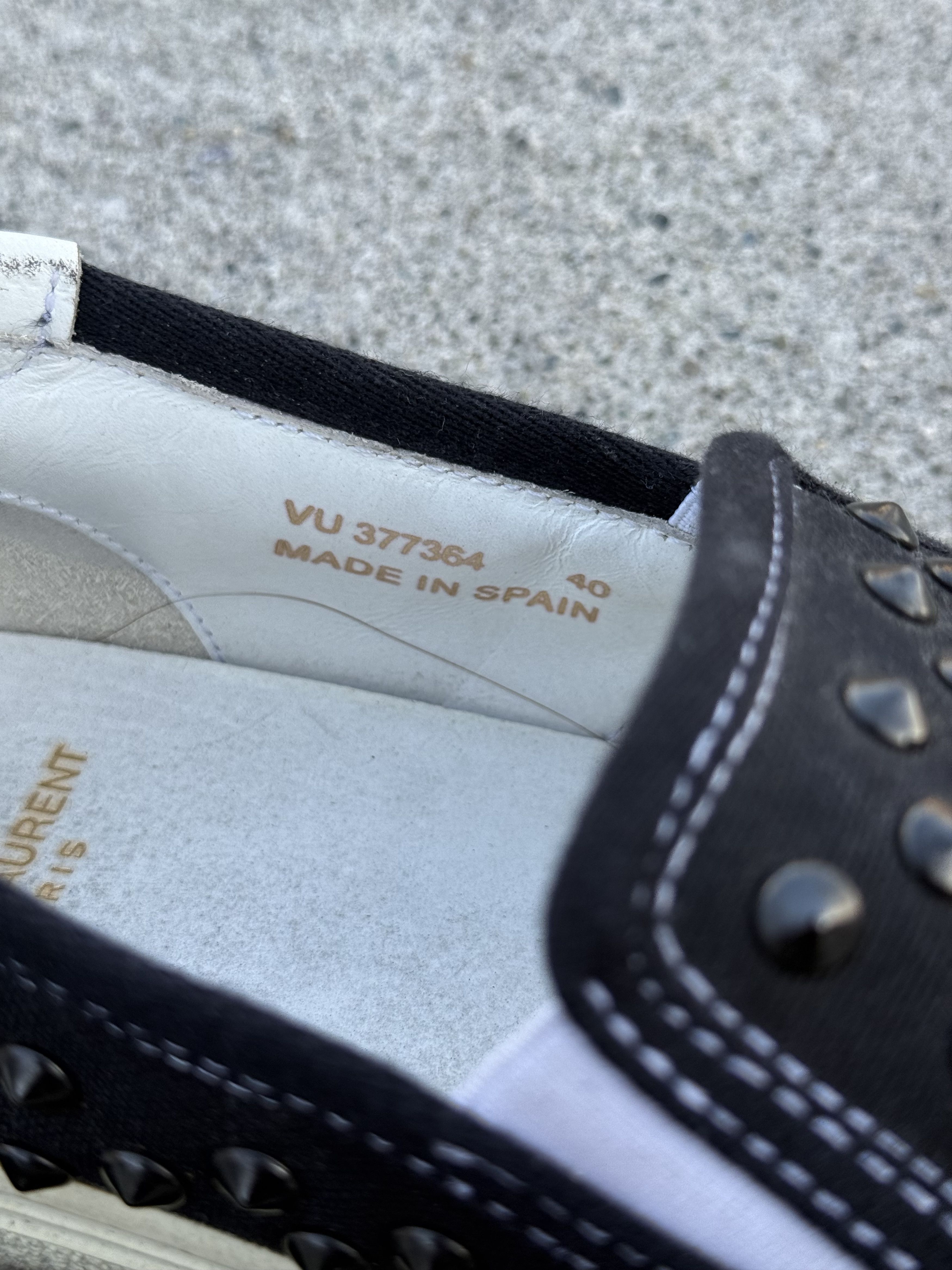 Saint Laurent Paris Saint Laurent - Studded Low Top Sneakers Size US 7.5 / EU 40-41 - 3 Thumbnail