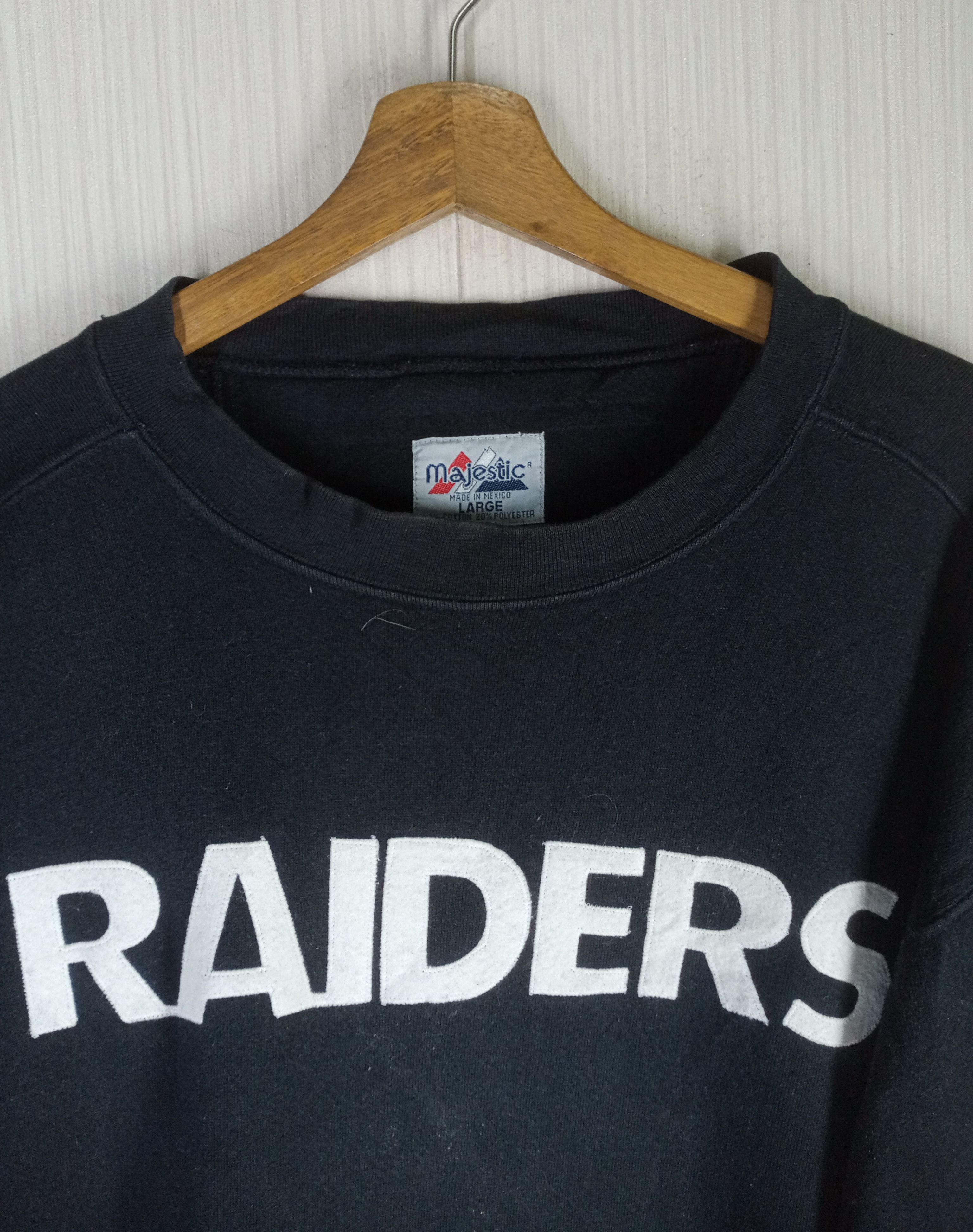 Majestic Rare Vintage Raiders Majestic NFL Crewneck Sweatshirt Size US L / EU 52-54 / 3 - 3 Thumbnail