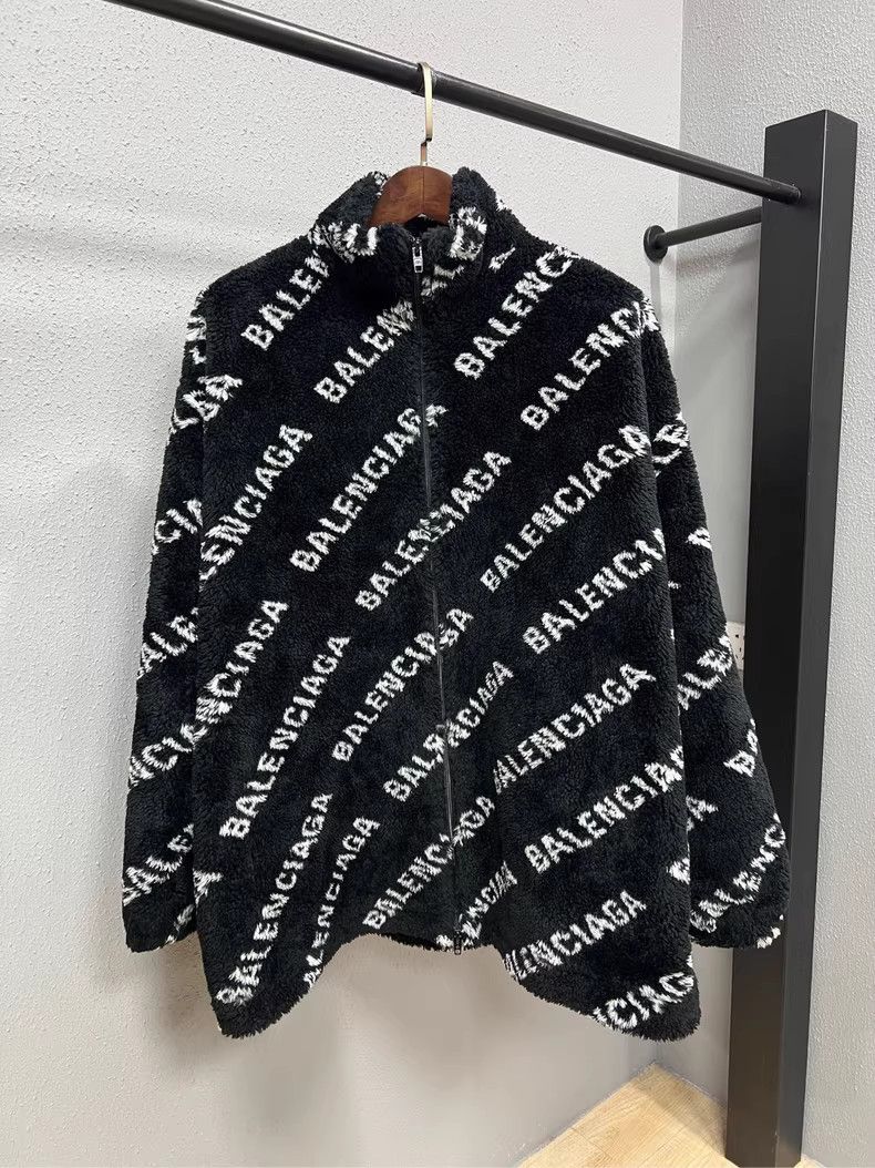 Balenciaga Balenciaga Teddy Coat with Logo Print - dmc Size US XXS / EU 40 - 1 Thumbnail