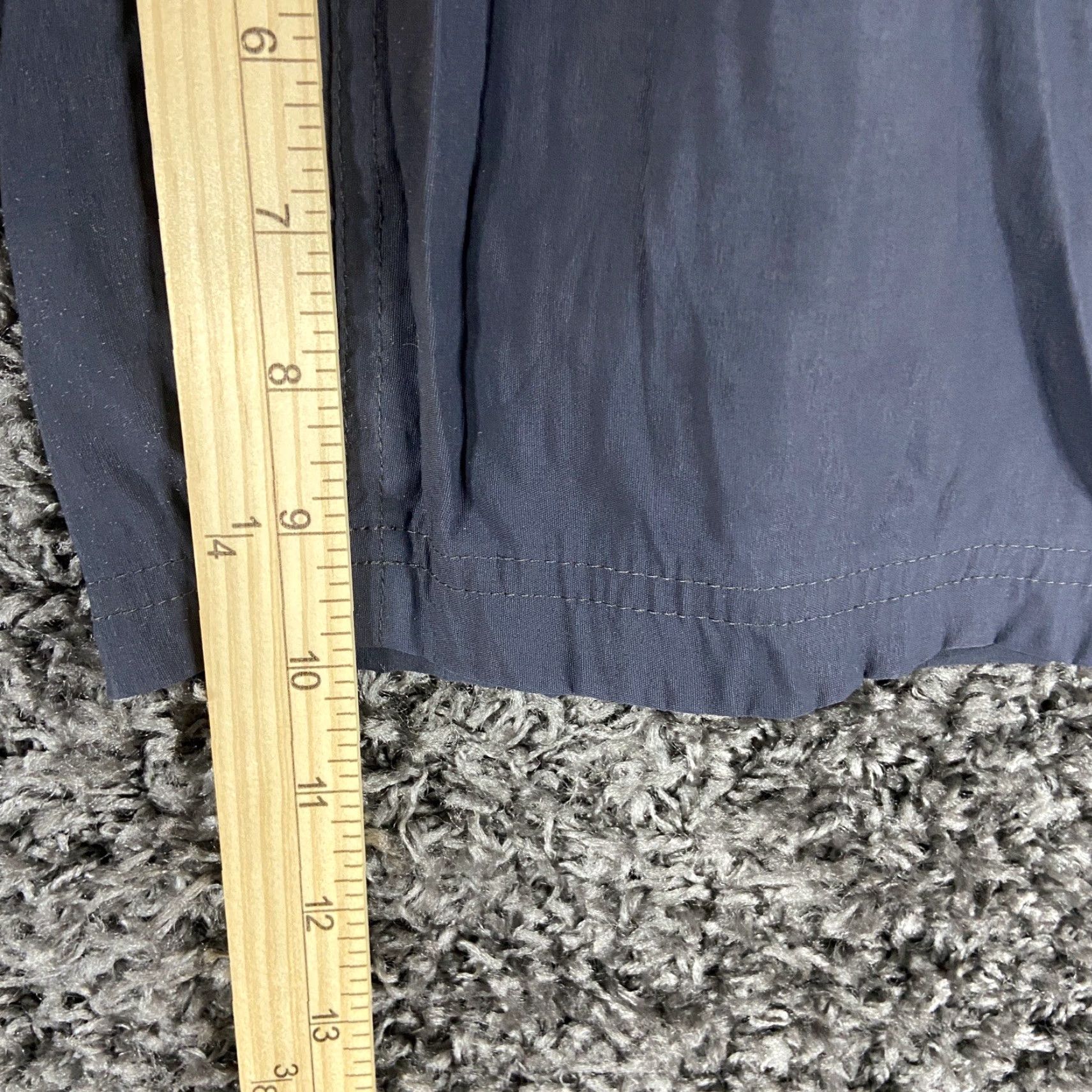 Eddie Bauer VINTAGE? Eddie Bauer Gray Cargo Shorts Men Adult 34 Gray, Cargo, 34, Men Size US 34 / EU 50 - 7 Thumbnail