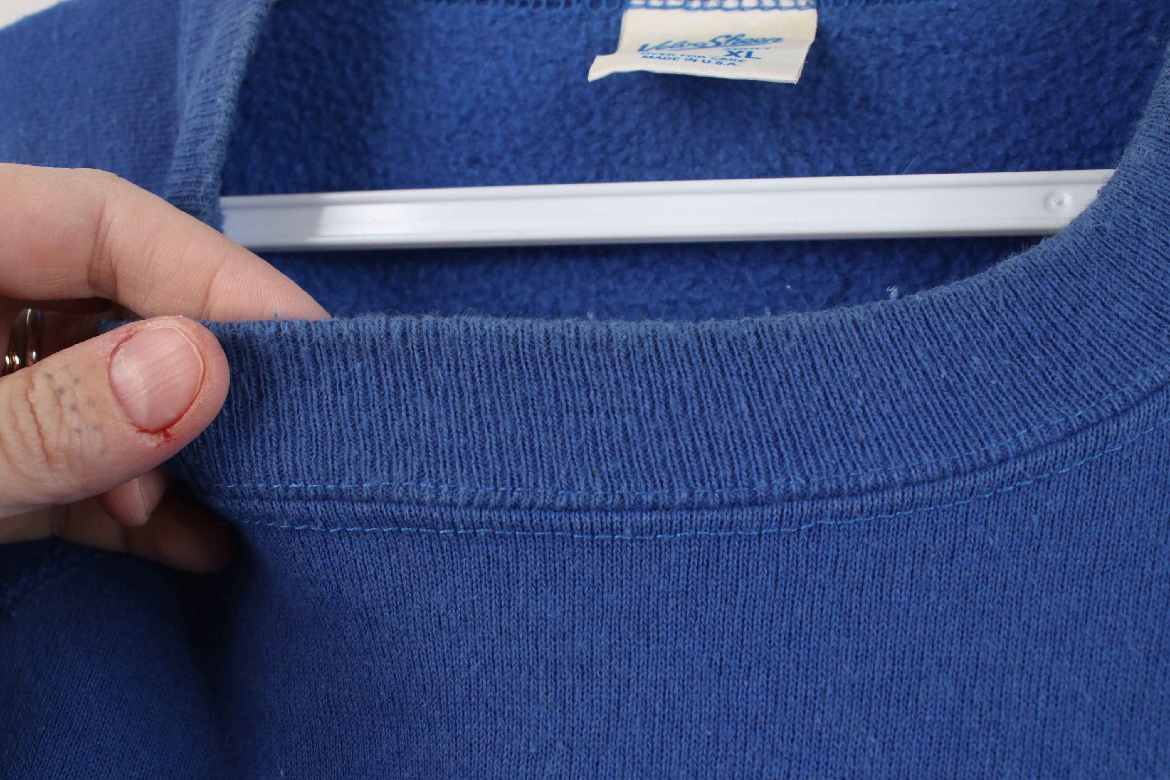 Vintage Vintage 70s 80s Streetwear Crewneck Sweatshirt Royal USA Size US XL / EU 56 / 4 - 5 Thumbnail