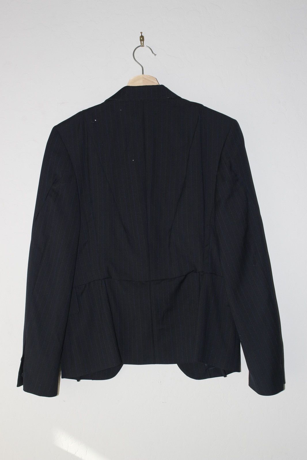 H&M × Maison Margiela Deconstructed Margiela x H&M Pinstripe Blazer Size M / US 6-8 / IT 42-44 - 3 Thumbnail