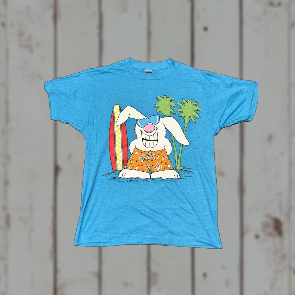 Vintage VINTAGE Screen Stars Beach Bunny Surfer Blue Single Stitch Shirt L USA Mens Graphic Tee Size US L / EU 52-54 / 3 - 1 Thumbnail