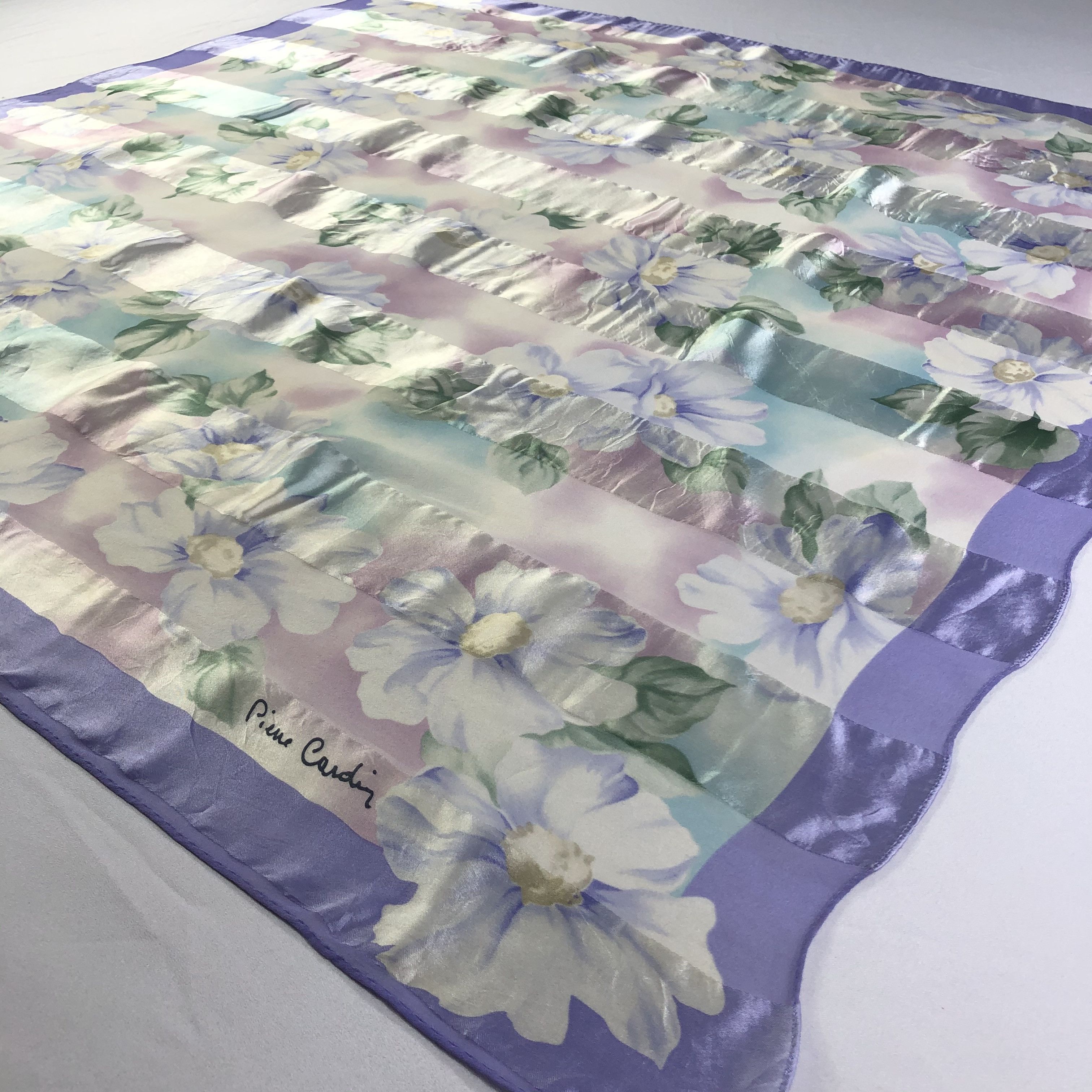 Pierre Cardin × Vintage Vintage Pierre Cardin Silk Scarf Size ONE SIZE - 4 Thumbnail