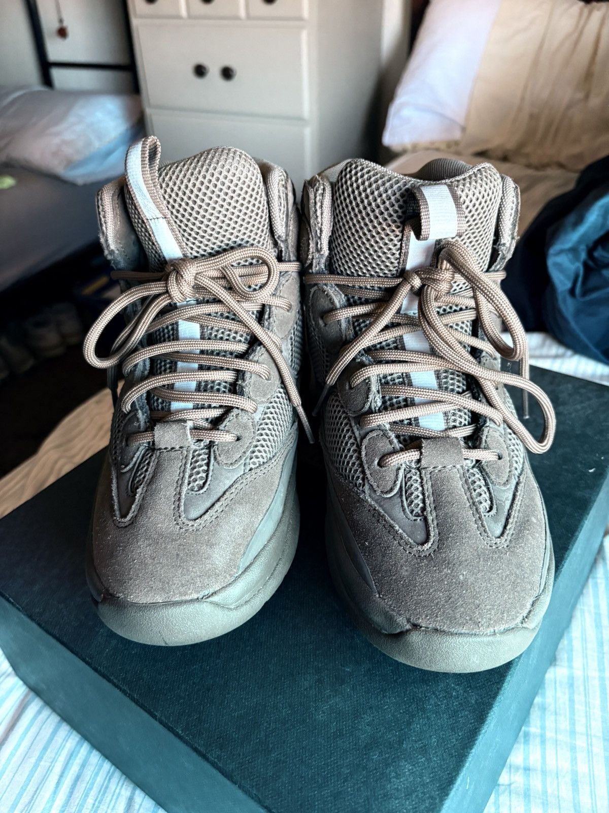 Yeezy Yeezy Thick Suede Desert Boots Size US 8 / EU 41 - 1 Thumbnail