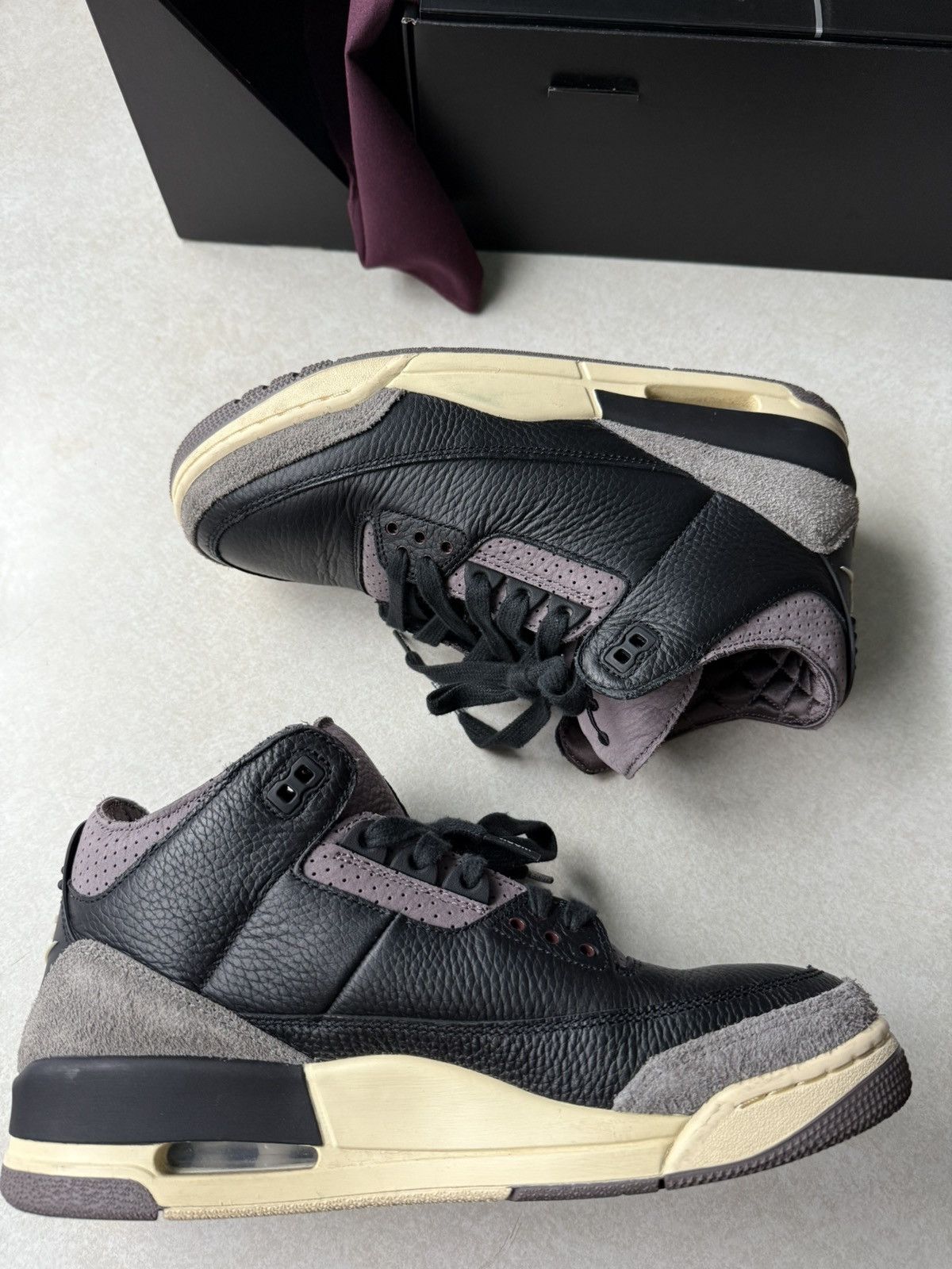 A Ma Maniere × Jordan Brand Jordan 3 a ma maniere Size US 9 / EU 42 - 2 Thumbnail