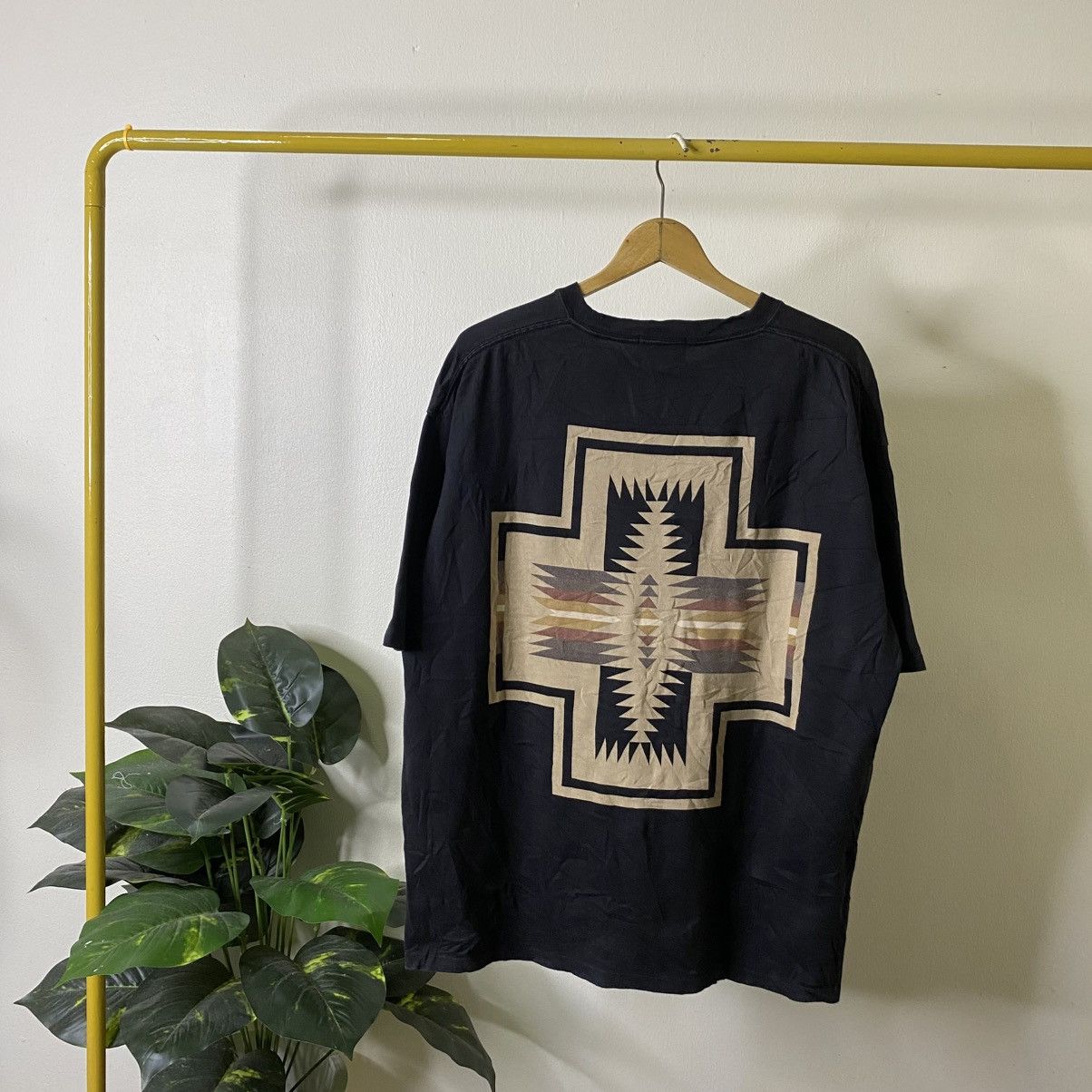 Pendleton Y2K Pendleton Big Navajo Native Graphic T Shirt Size US XXL / EU 58 / 5 - 1 Thumbnail