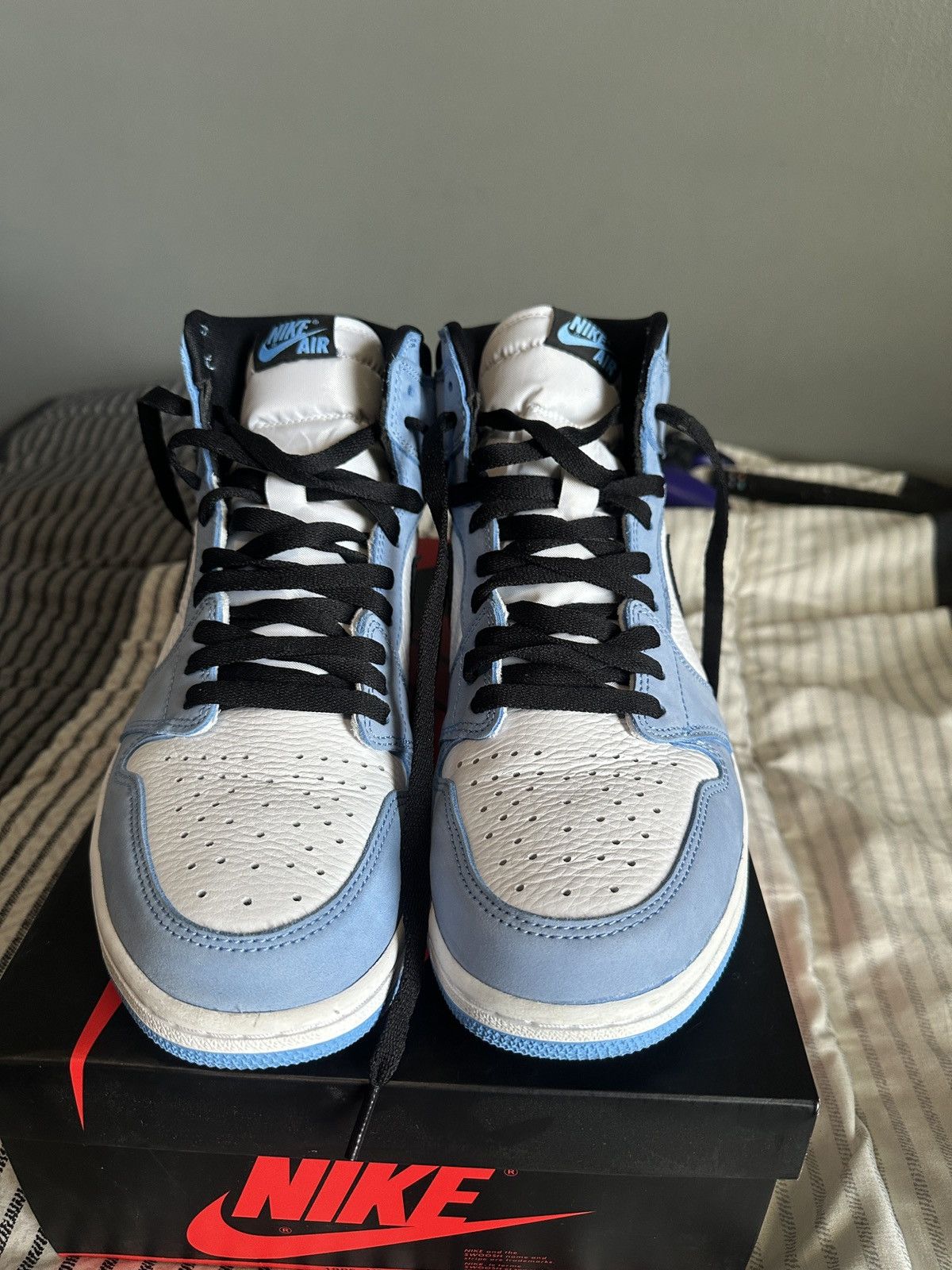 Jordan Brand Jordan 1 Retro High OG University Blue Size US 11.5 / EU 44-45 - 1 Thumbnail
