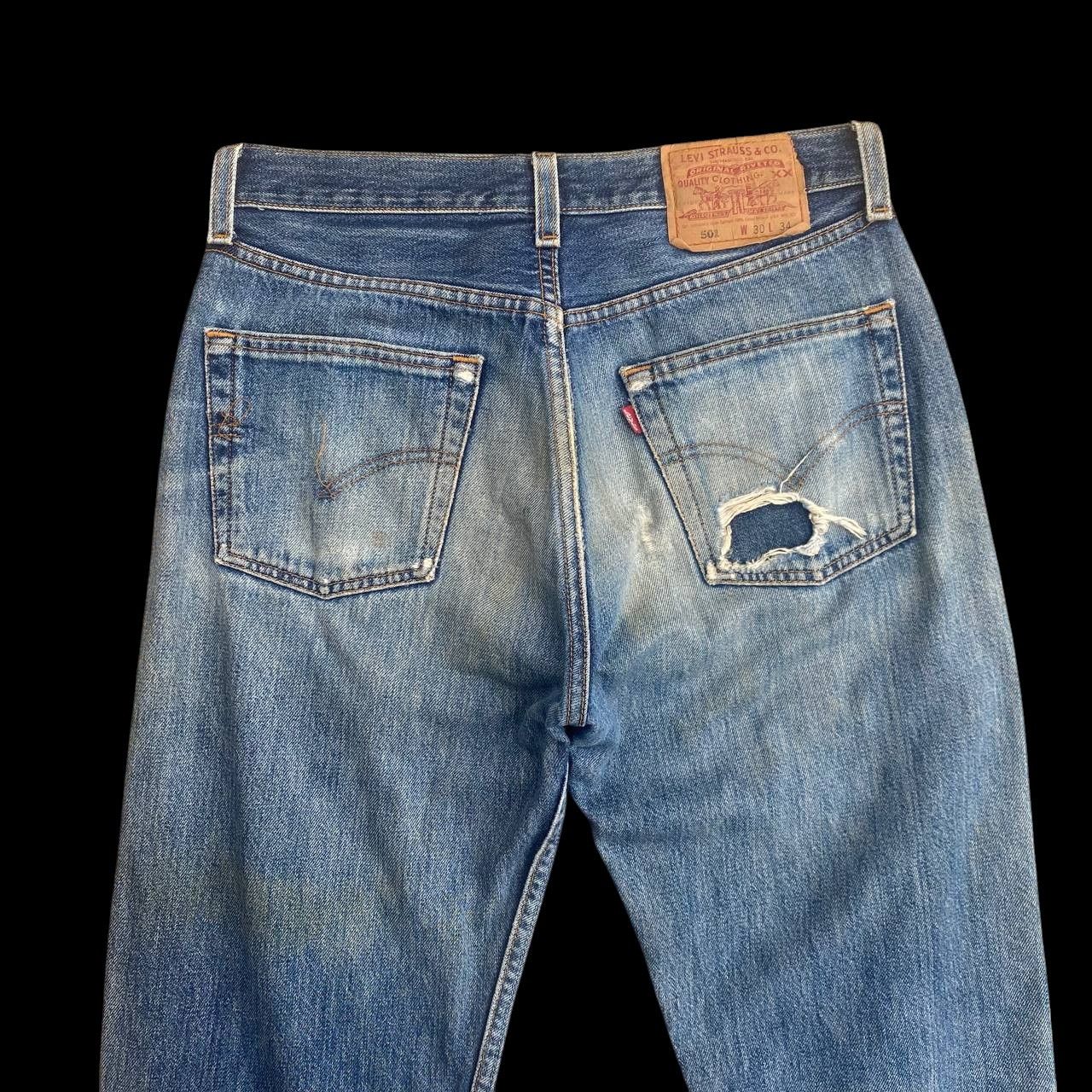 Levi's Vintage Clothing × Vintage KURT COBAIN VINTAGE LEVIS 501 DISTRESSED DIRTY JEAN BJ07-07 Size US 29 - 2 Thumbnail
