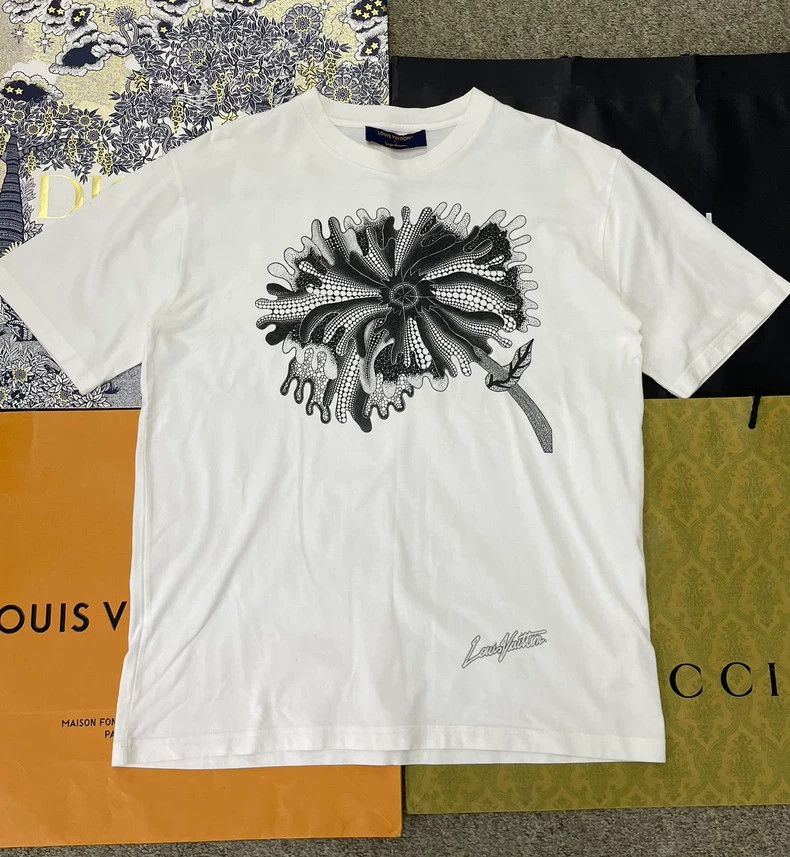 Louis Vuitton Louis Vuitton White printed monogrammed short sleeves Size US XL / EU 56 / 4 - 1 Thumbnail