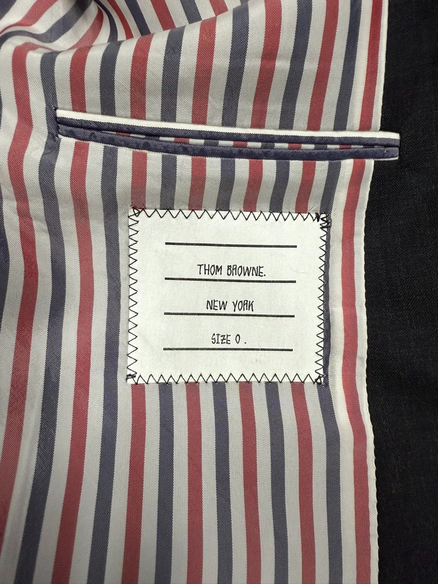 Thom Browne Thom Browne Men's Charcoal Gray Classic Suit Size 0 Rare Size US XS / EU 42 / 0 - 3 Thumbnail