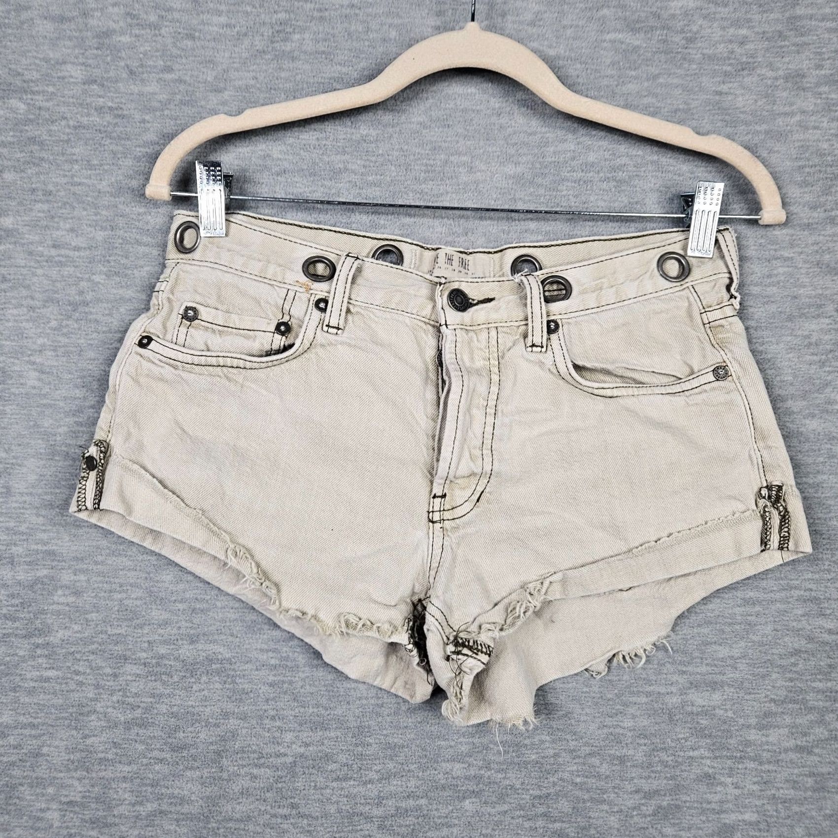 Free People VINTAGE We the Free Free People Women's Light Brown Cut Off Denim Jean Shorts Sz 25 Size 42" / US 20 - 2 Thumbnail