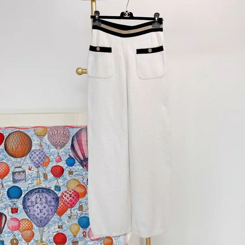 Chanel Chanel Cruise series white wide-leg trousers Size 42" / US 20 - 1 Thumbnail