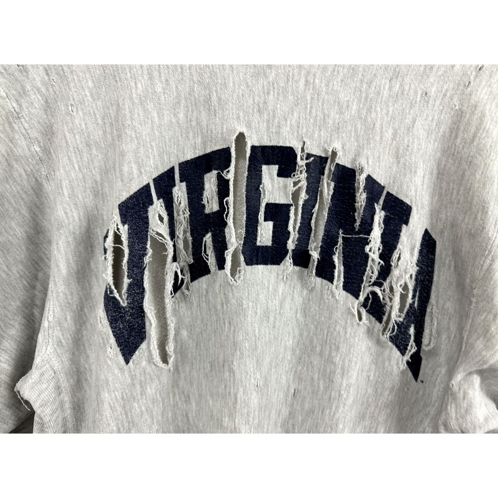 Champion VTG Champion Reverse Weave Sweatshirt Distressed WORN WIP Gray L Men Mens Shirt Pullover 90s Virginia Size US L / EU 52-54 / 3 - 4 Thumbnail